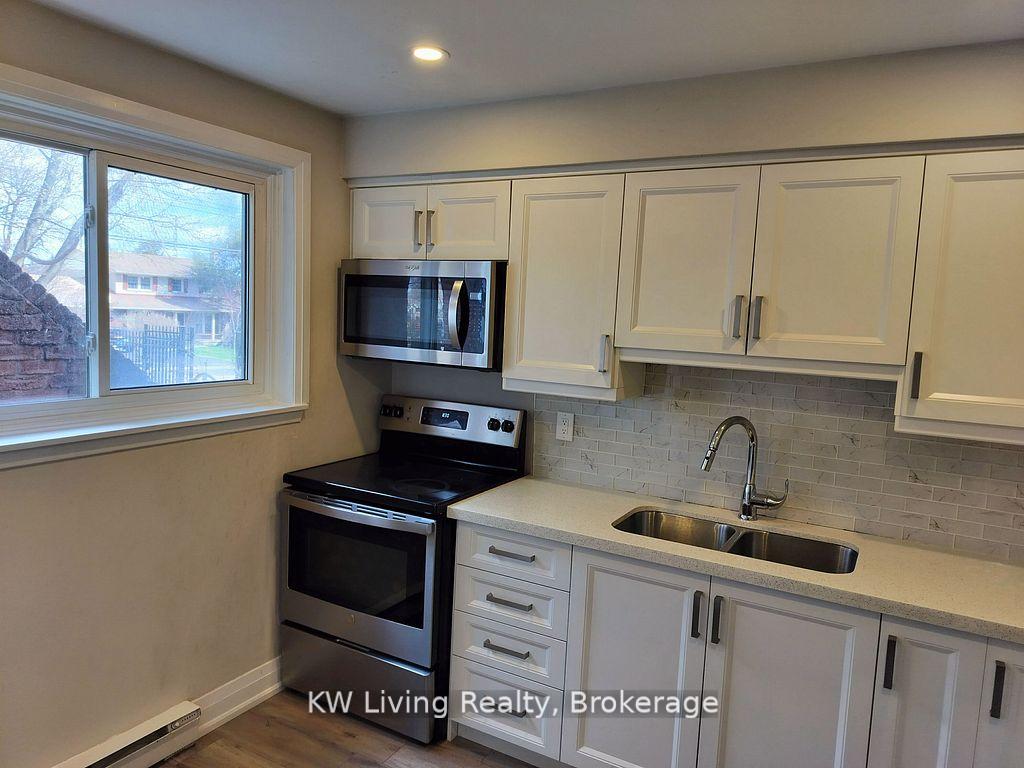 Photo 6 of Unit 18, 81 Irwin Road, Etobicoke, Elms-Old Rexdale — HOMEH