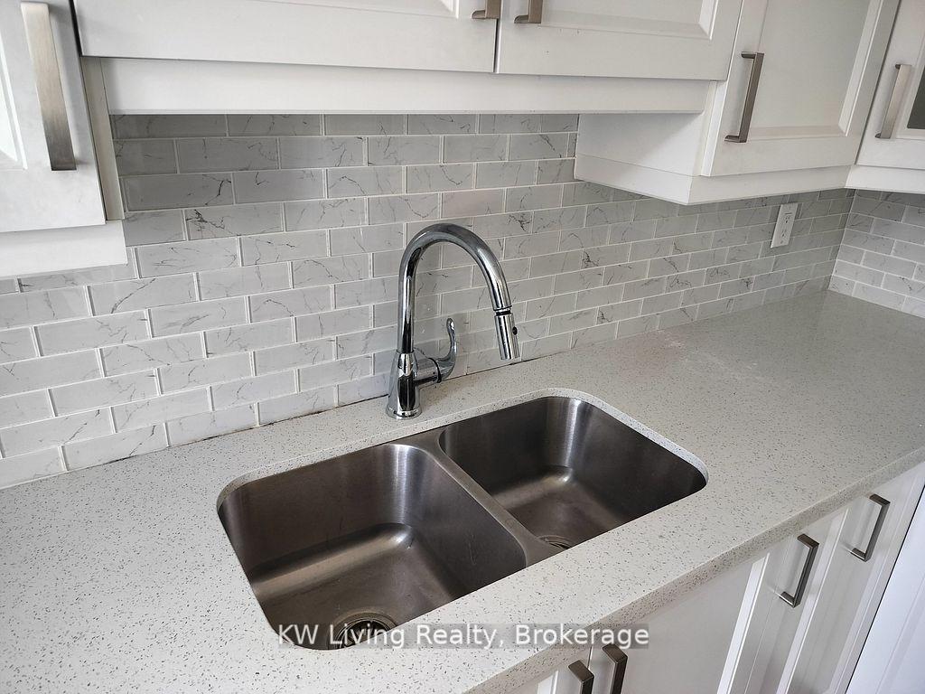 Photo 8 of Unit 18, 81 Irwin Road, Etobicoke, Elms-Old Rexdale — HOMEH