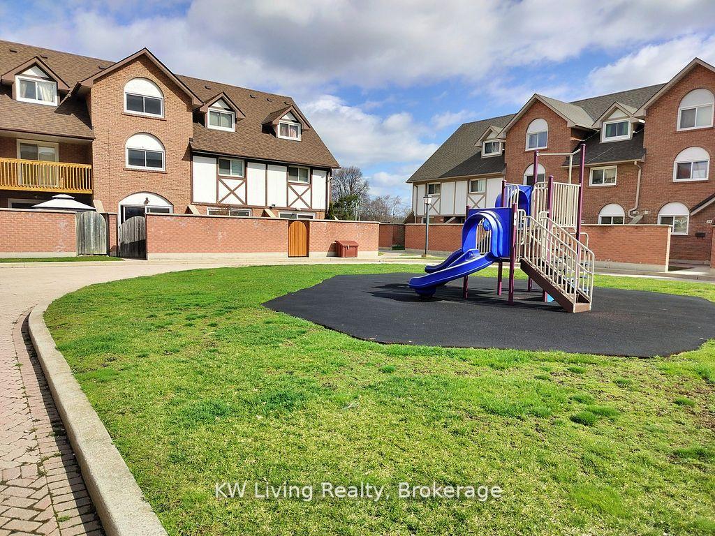 Photo 17 of Unit 18, 81 Irwin Road, Etobicoke, Elms-Old Rexdale — HOMEH
