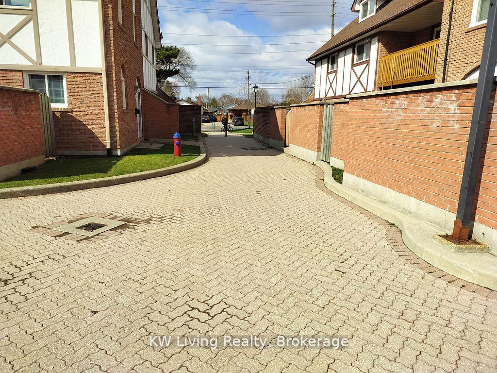 Photo 18 of Unit 18, 81 Irwin Road, Etobicoke, Elms-Old Rexdale — HOMEH