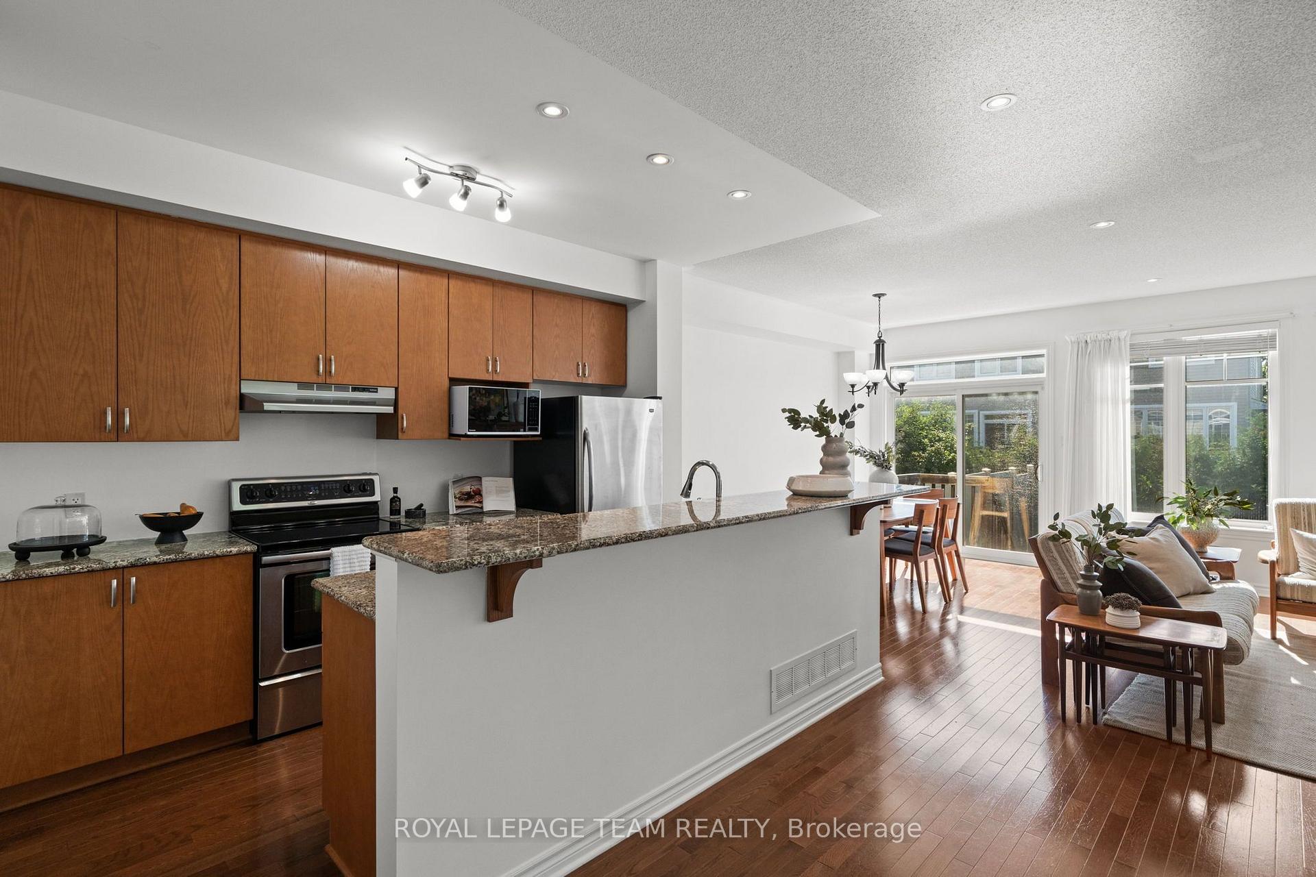 Photo 4 of 118 Abetti Ridge, Ottawa, Barrhaven - Stonebridge — HOMEH
