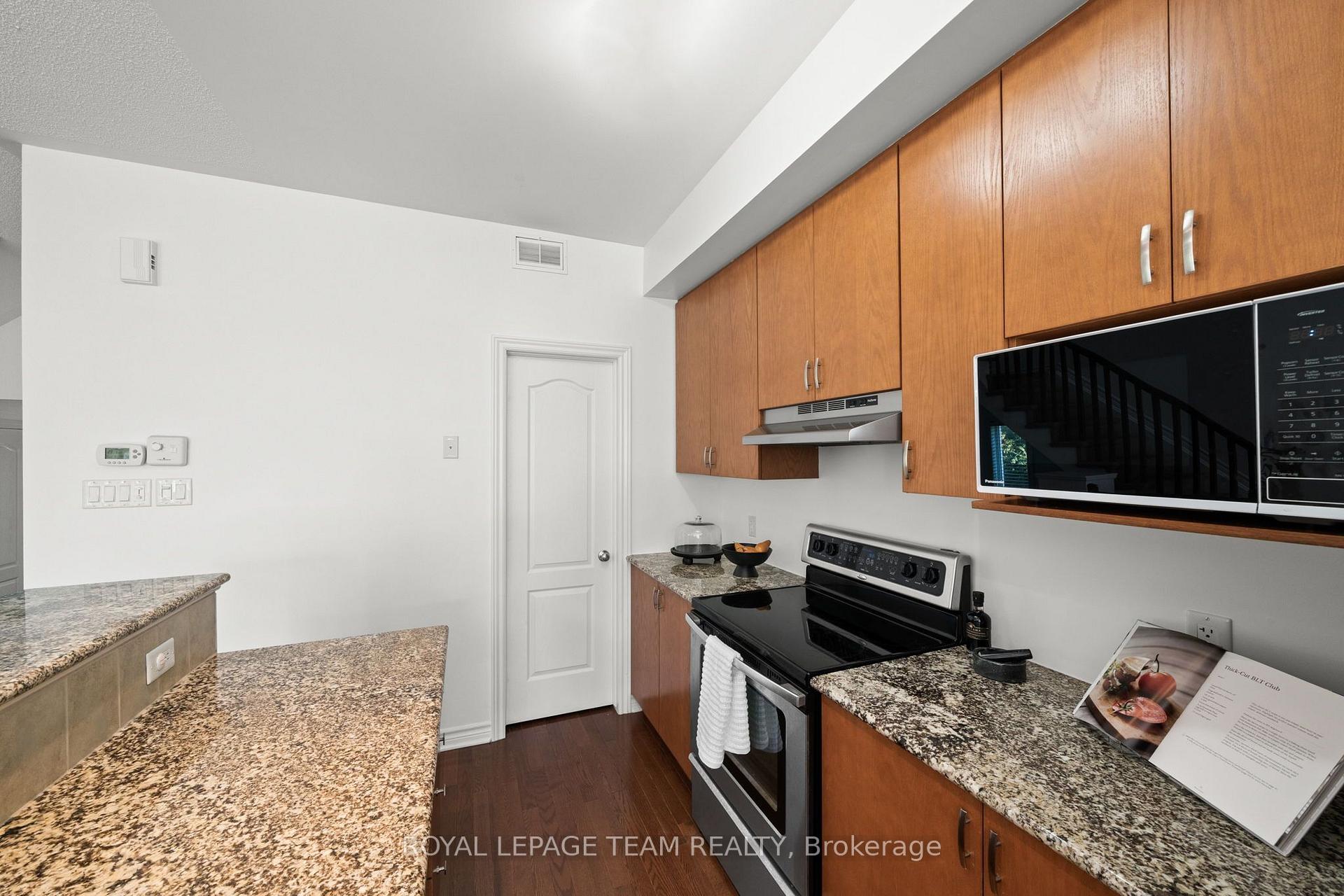 Photo 8 of 118 Abetti Ridge, Ottawa, Barrhaven - Stonebridge — HOMEH