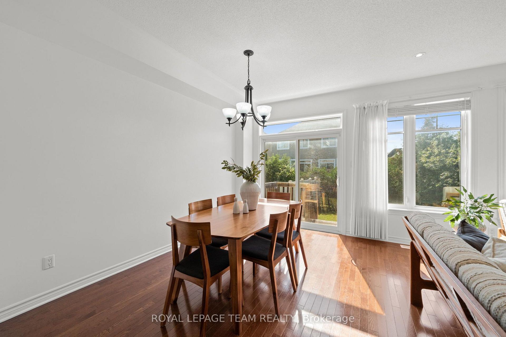 Photo 9 of 118 Abetti Ridge, Ottawa, Barrhaven - Stonebridge — HOMEH