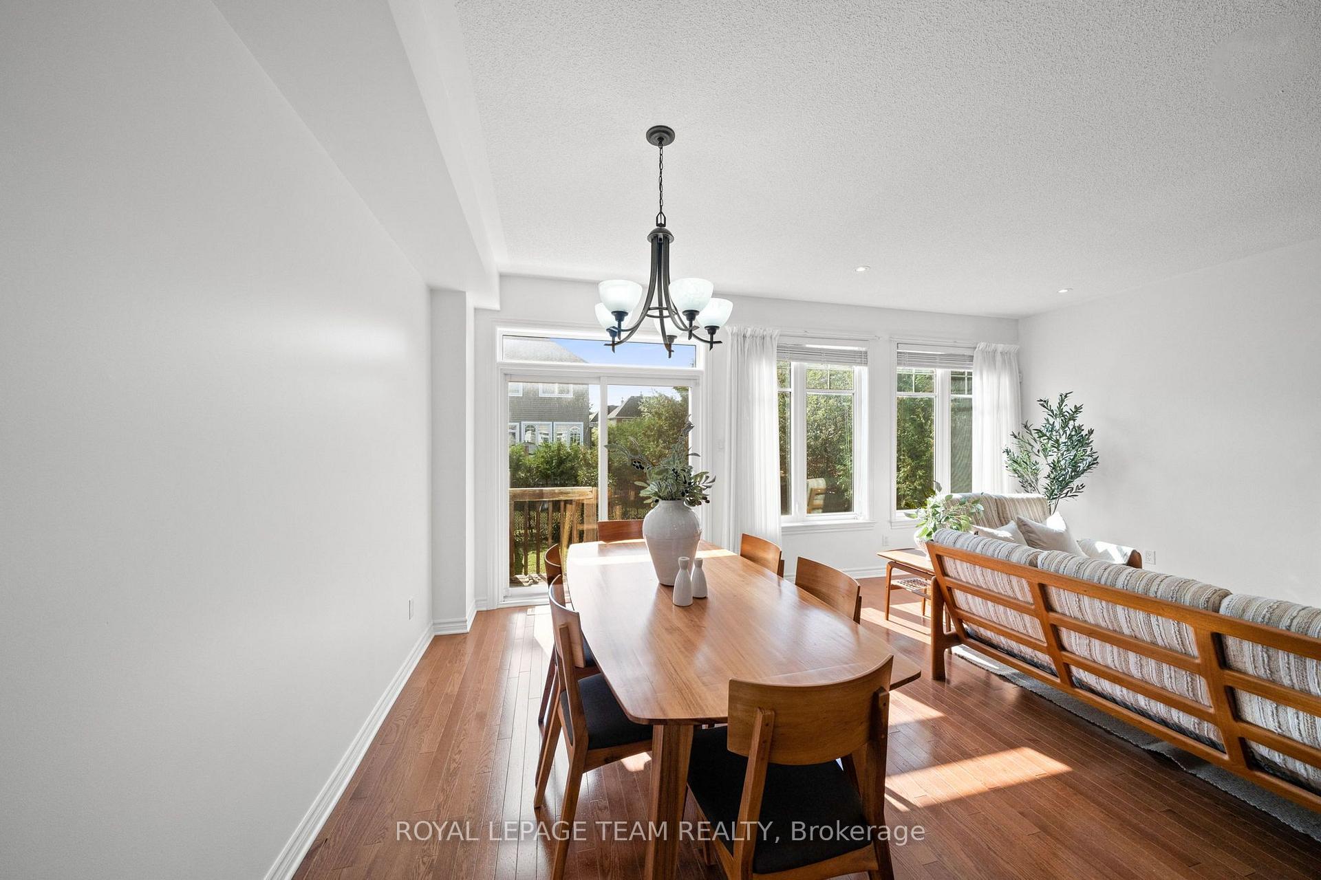 Photo 10 of 118 Abetti Ridge, Ottawa, Barrhaven - Stonebridge — HOMEH