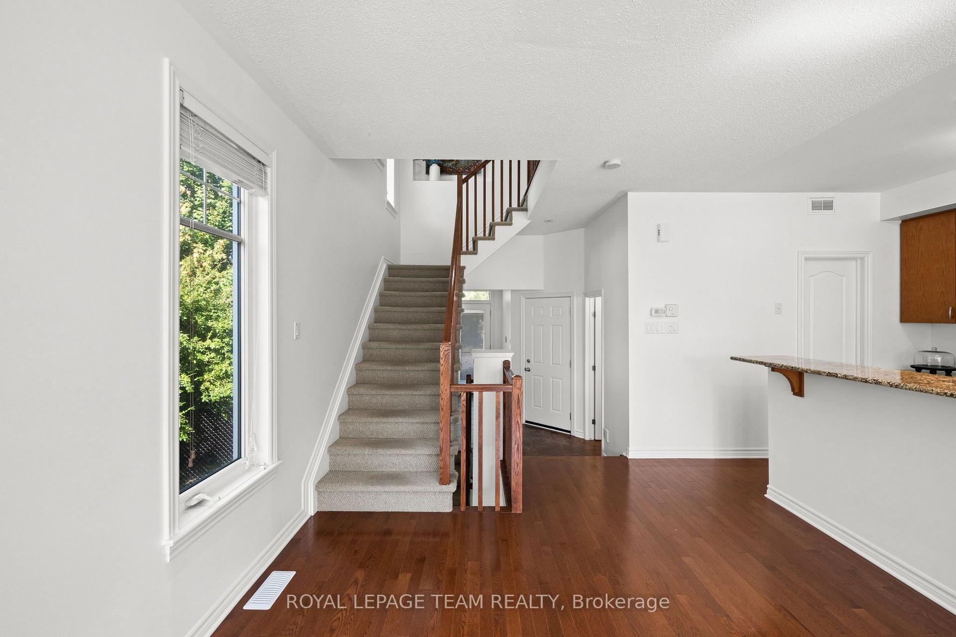 Photo 18 of 118 Abetti Ridge, Ottawa, Barrhaven - Stonebridge — HOMEH