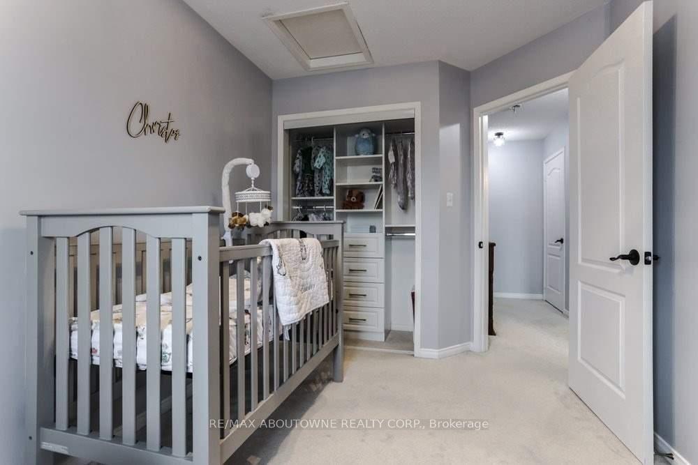 Photo 19 of Unit 10, 2579 Sixth Line, Oakville, River Oaks — HOMEH
