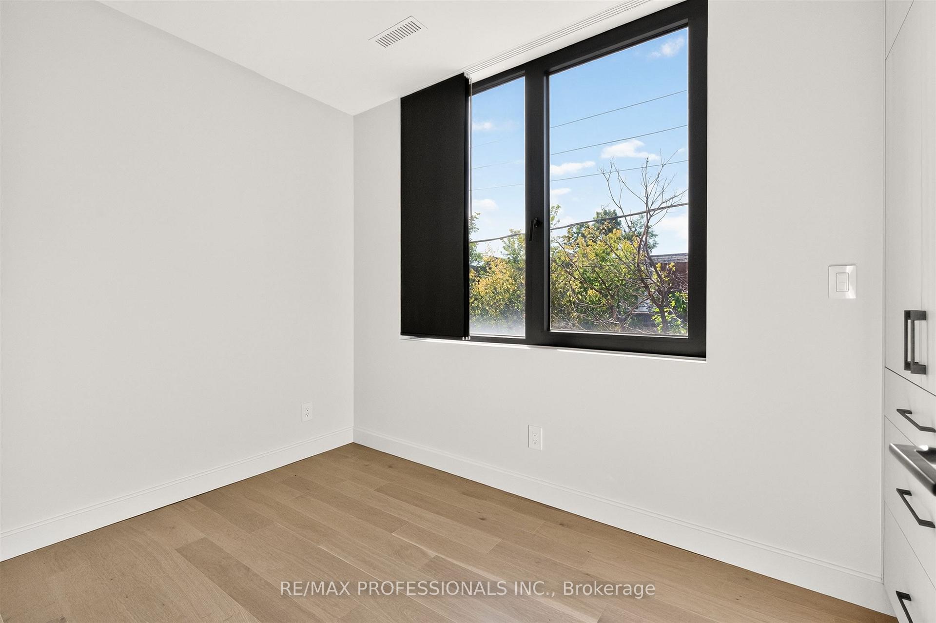 Photo 14 of Unit 202, 393 Perth Avenue, Toronto, Dovercourt-Wallace Emerson-Junction — HOMEH