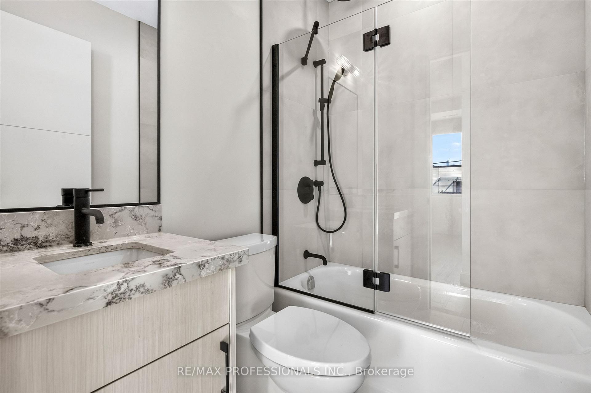 Photo 15 of Unit 202, 393 Perth Avenue, Toronto, Dovercourt-Wallace Emerson-Junction — HOMEH