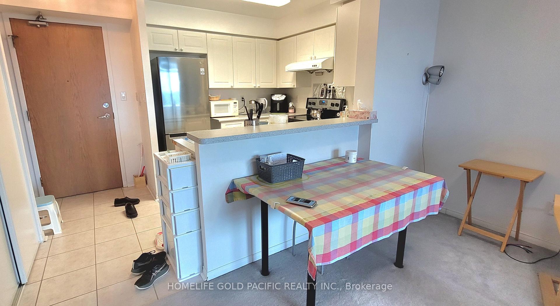 Photo 6 of Unit 1012, 233 Beecroft Road, North York, Willowdale West — HOMEH