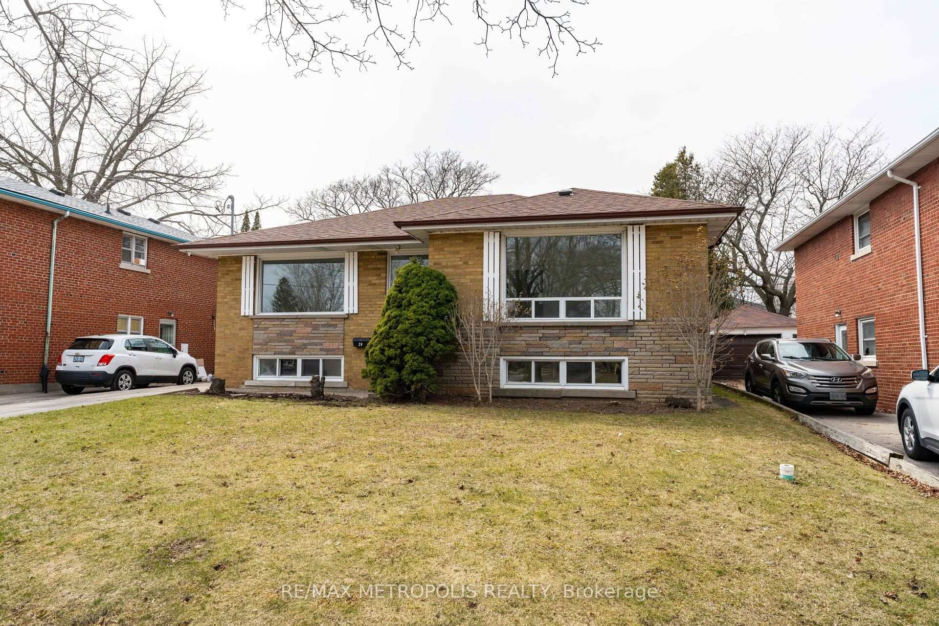 Photo 6 of 20 Perivale Crescent, Scarborough, Bendale — HOMEH