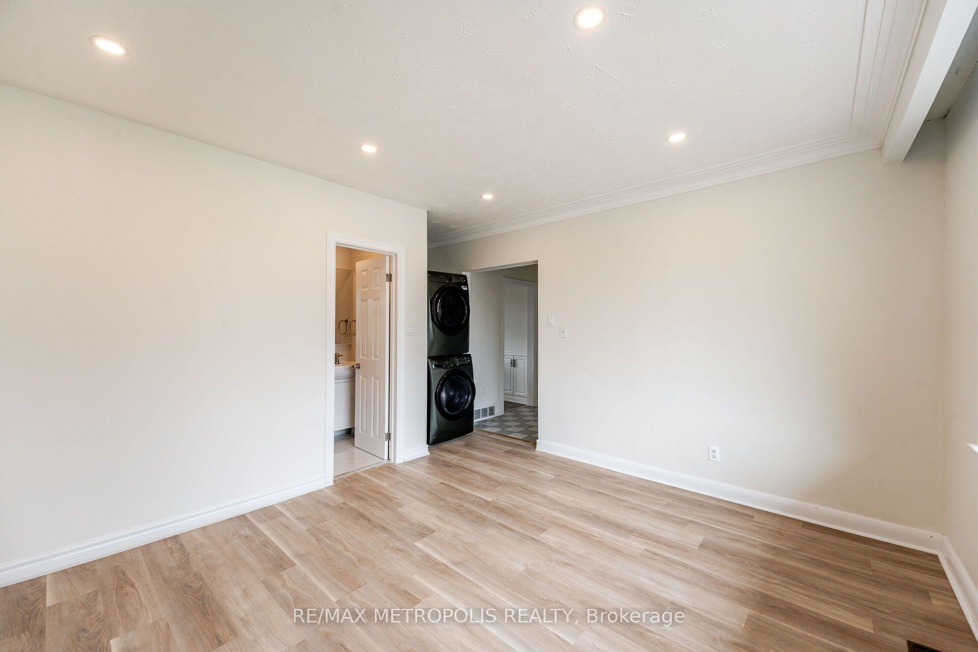 Photo 14 of 20 Perivale Crescent, Scarborough, Bendale — HOMEH