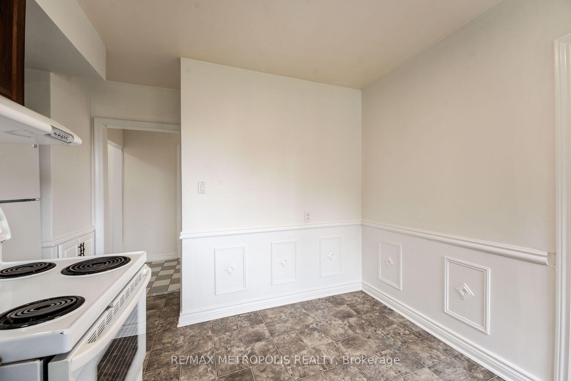 Photo 24 of 20 Perivale Crescent, Scarborough, Bendale — HOMEH