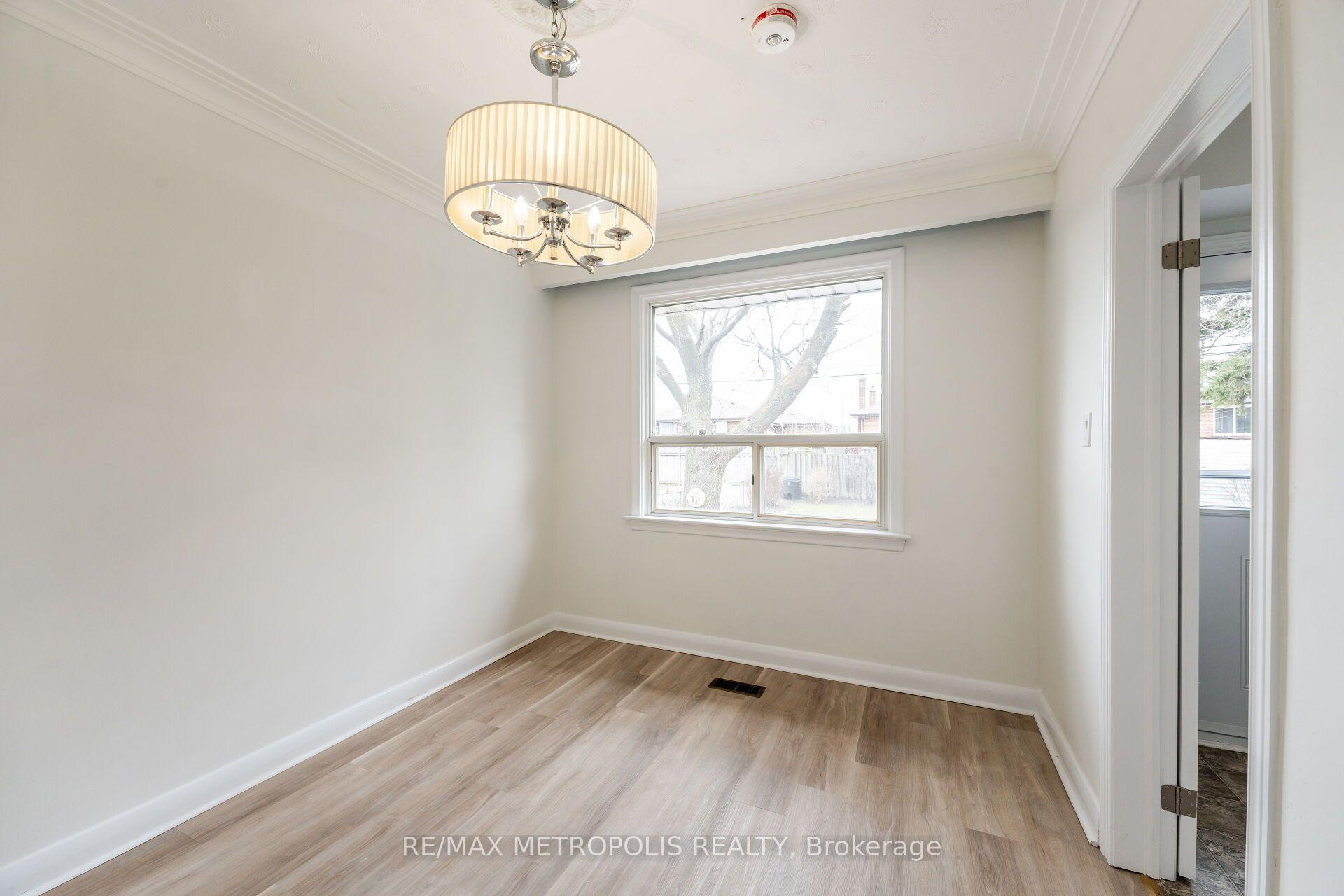 Photo 28 of 20 Perivale Crescent, Scarborough, Bendale — HOMEH