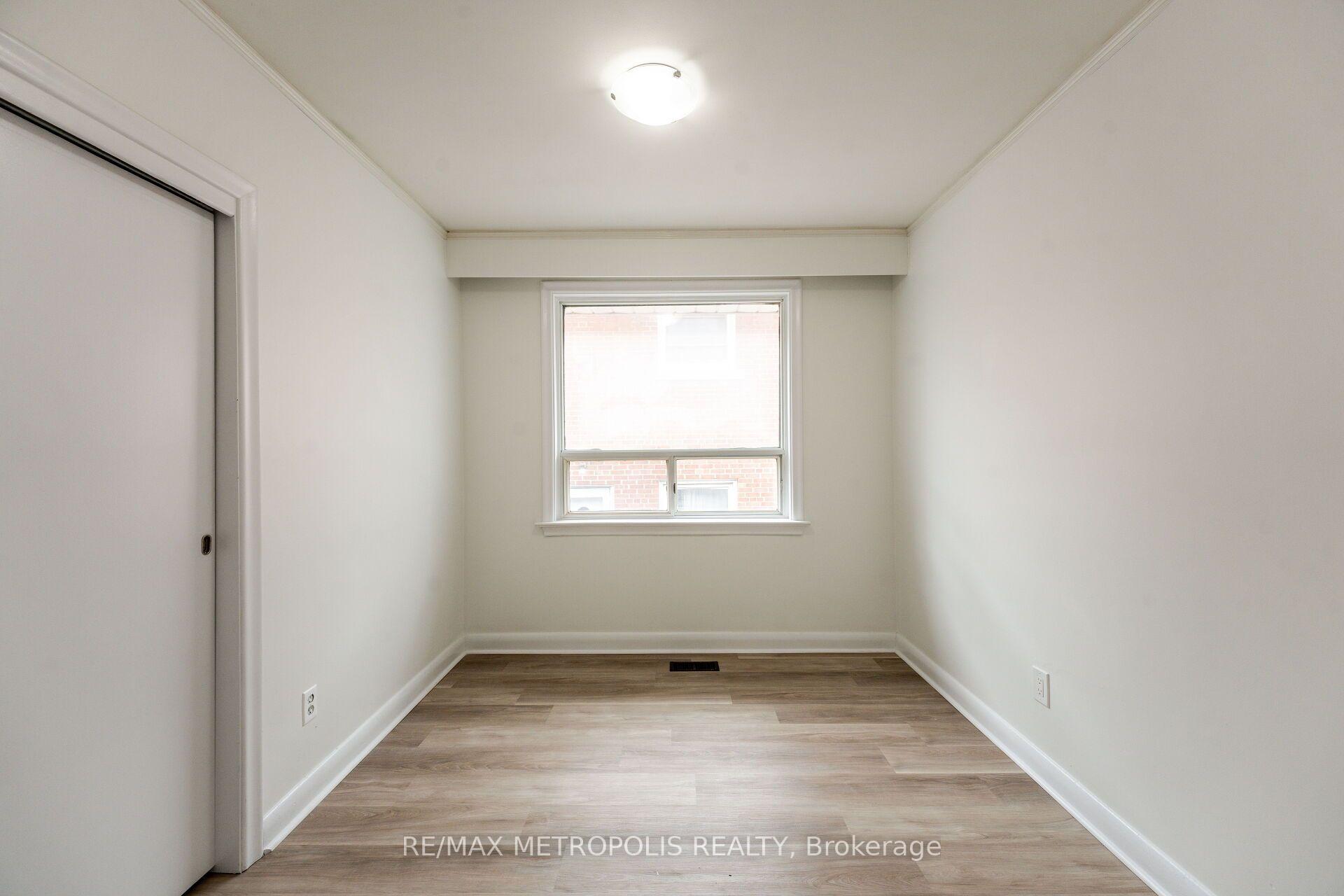 Photo 36 of 20 Perivale Crescent, Scarborough, Bendale — HOMEH