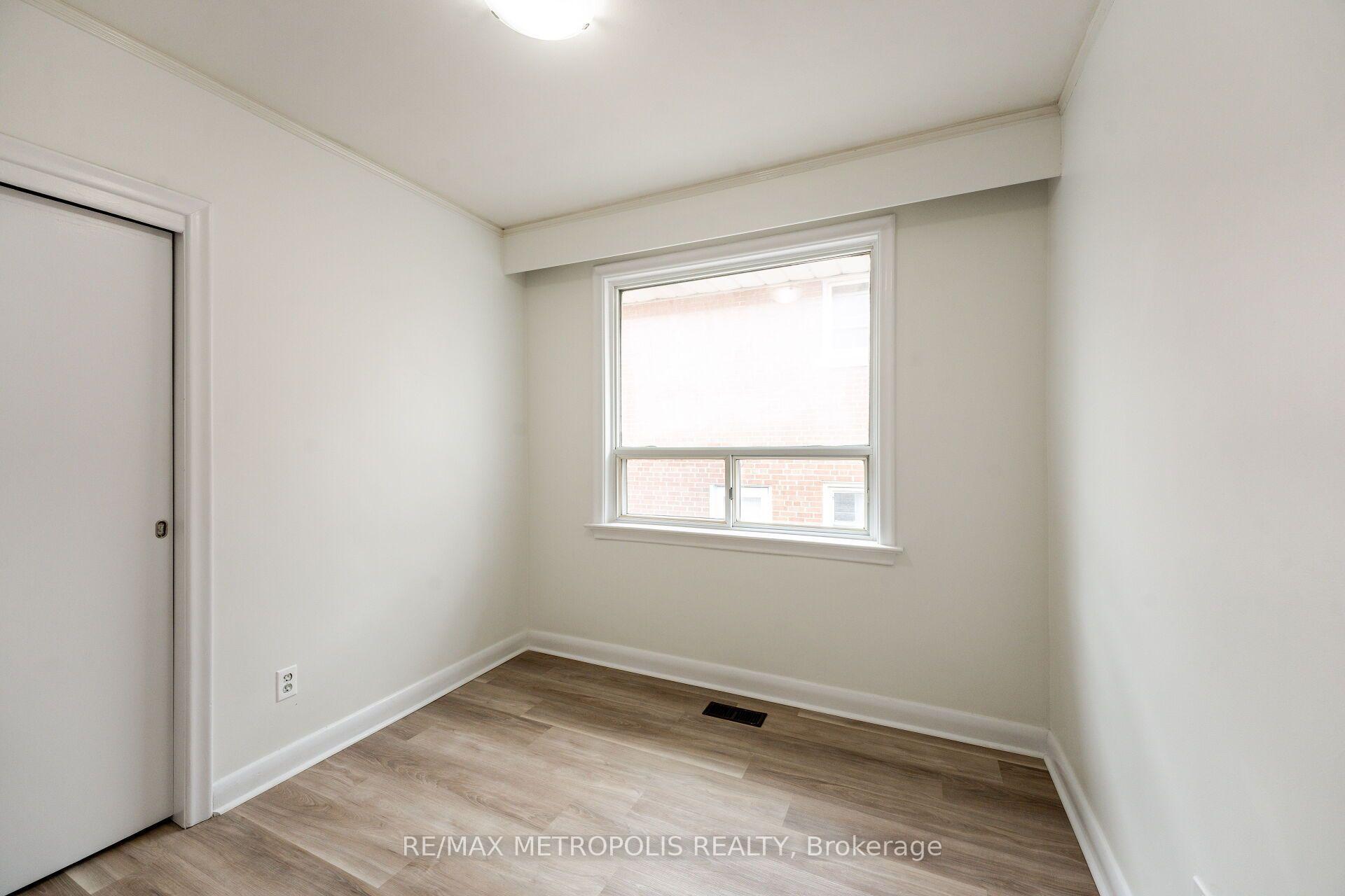 Photo 37 of 20 Perivale Crescent, Scarborough, Bendale — HOMEH