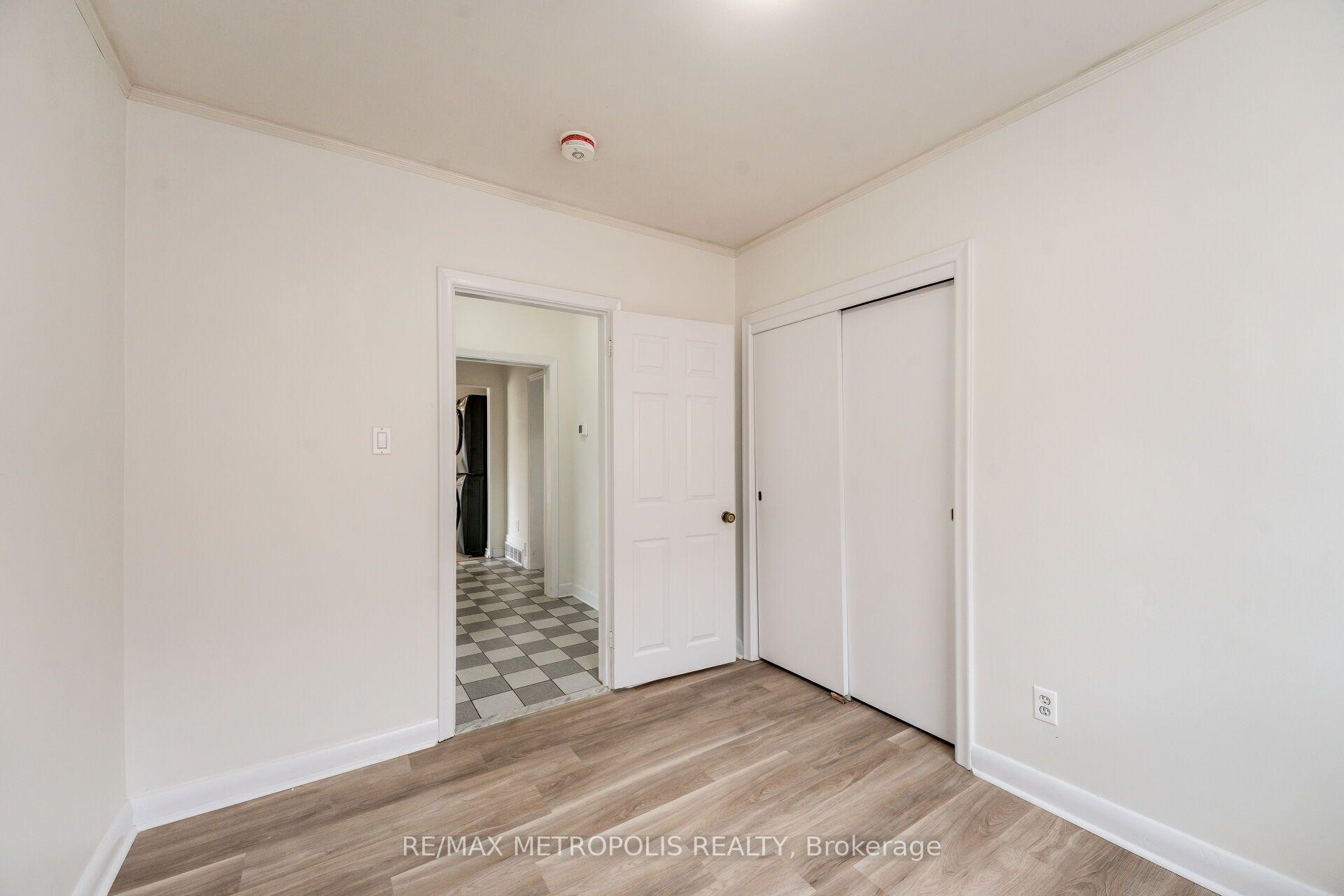 Photo 39 of 20 Perivale Crescent, Scarborough, Bendale — HOMEH