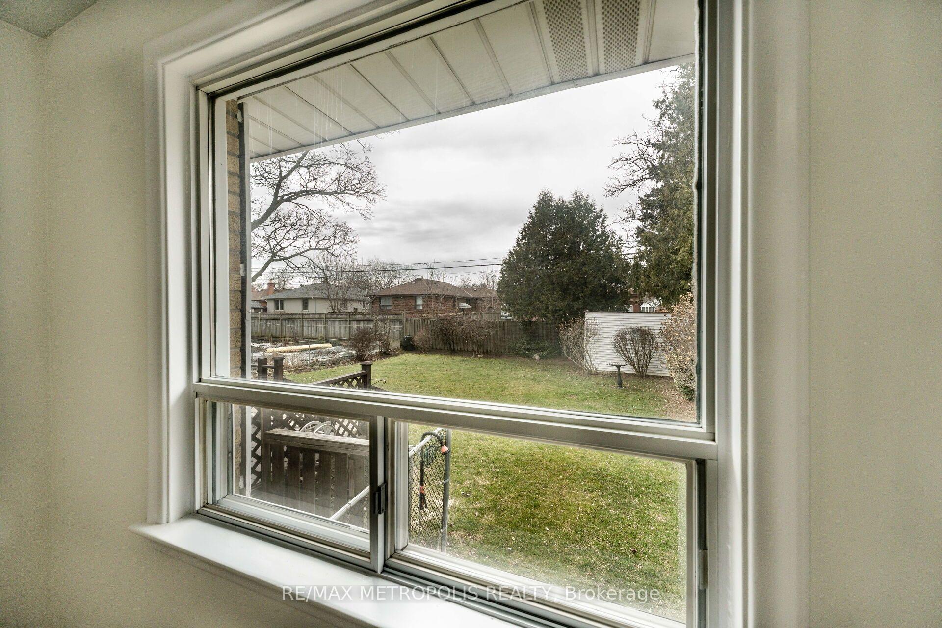 Photo 45 of 20 Perivale Crescent, Scarborough, Bendale — HOMEH