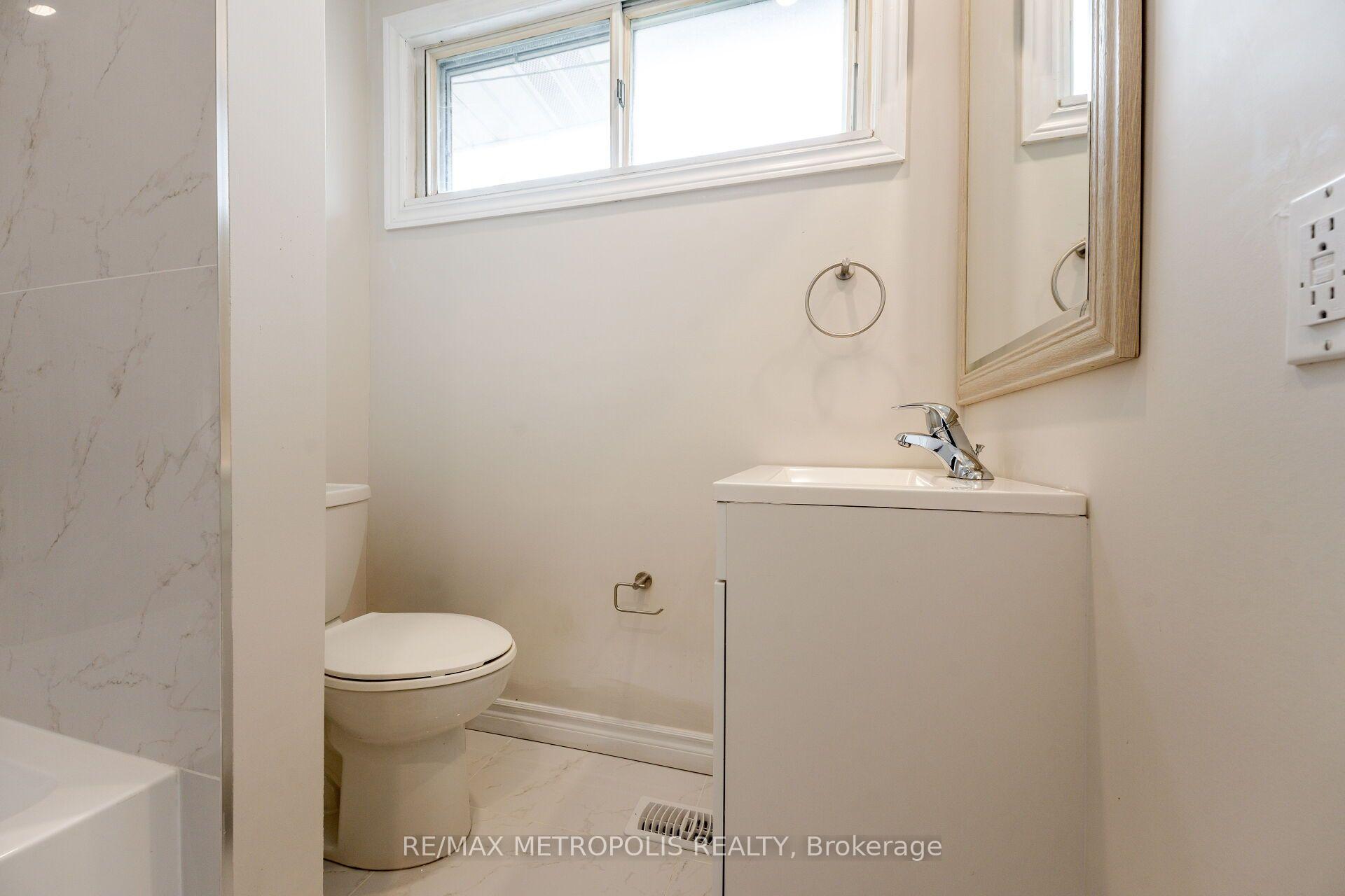 Photo 48 of 20 Perivale Crescent, Scarborough, Bendale — HOMEH