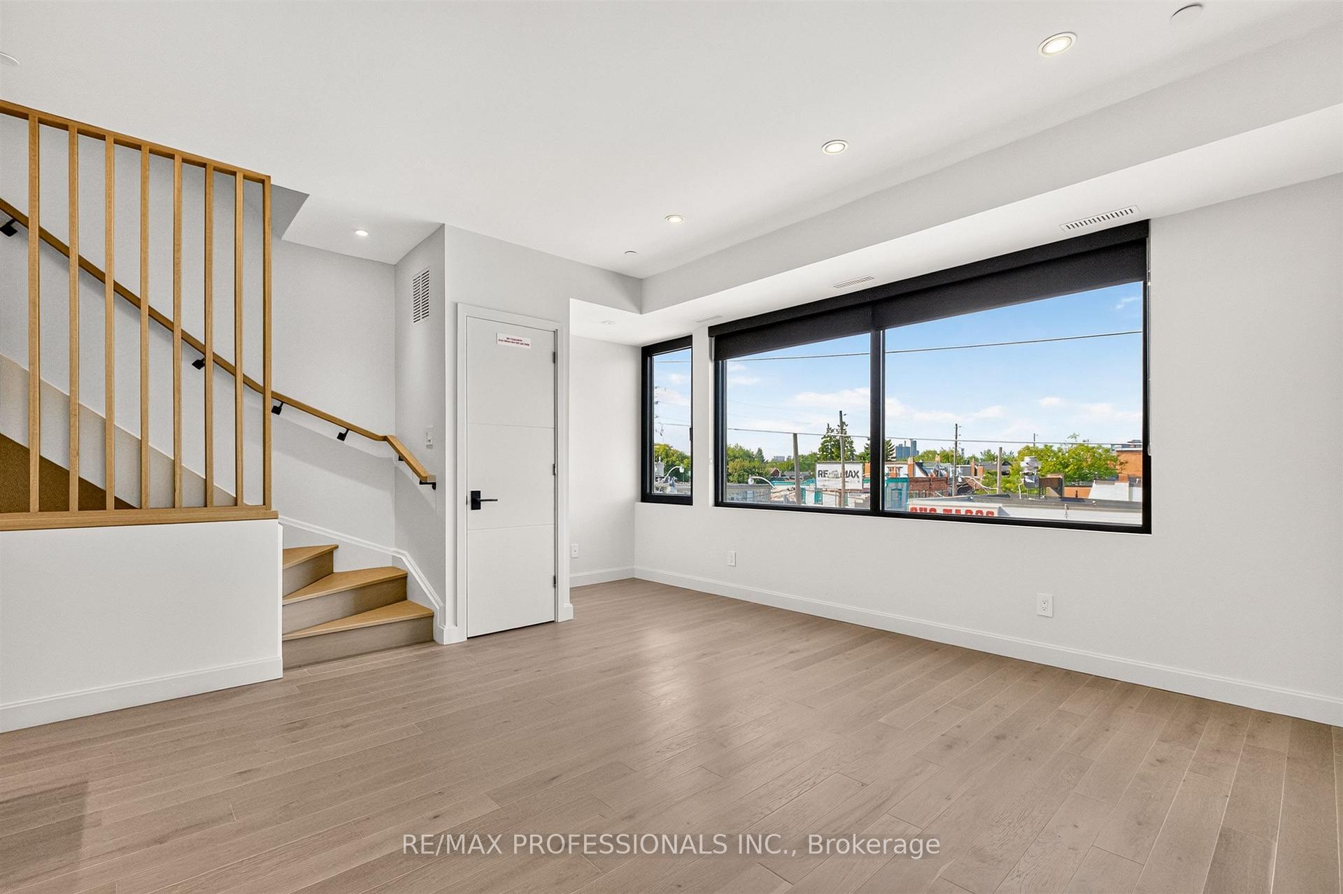 Photo 14 of Unit 301, 393 Perth Avenue, Toronto, Dovercourt-Wallace Emerson-Junction — HOMEH