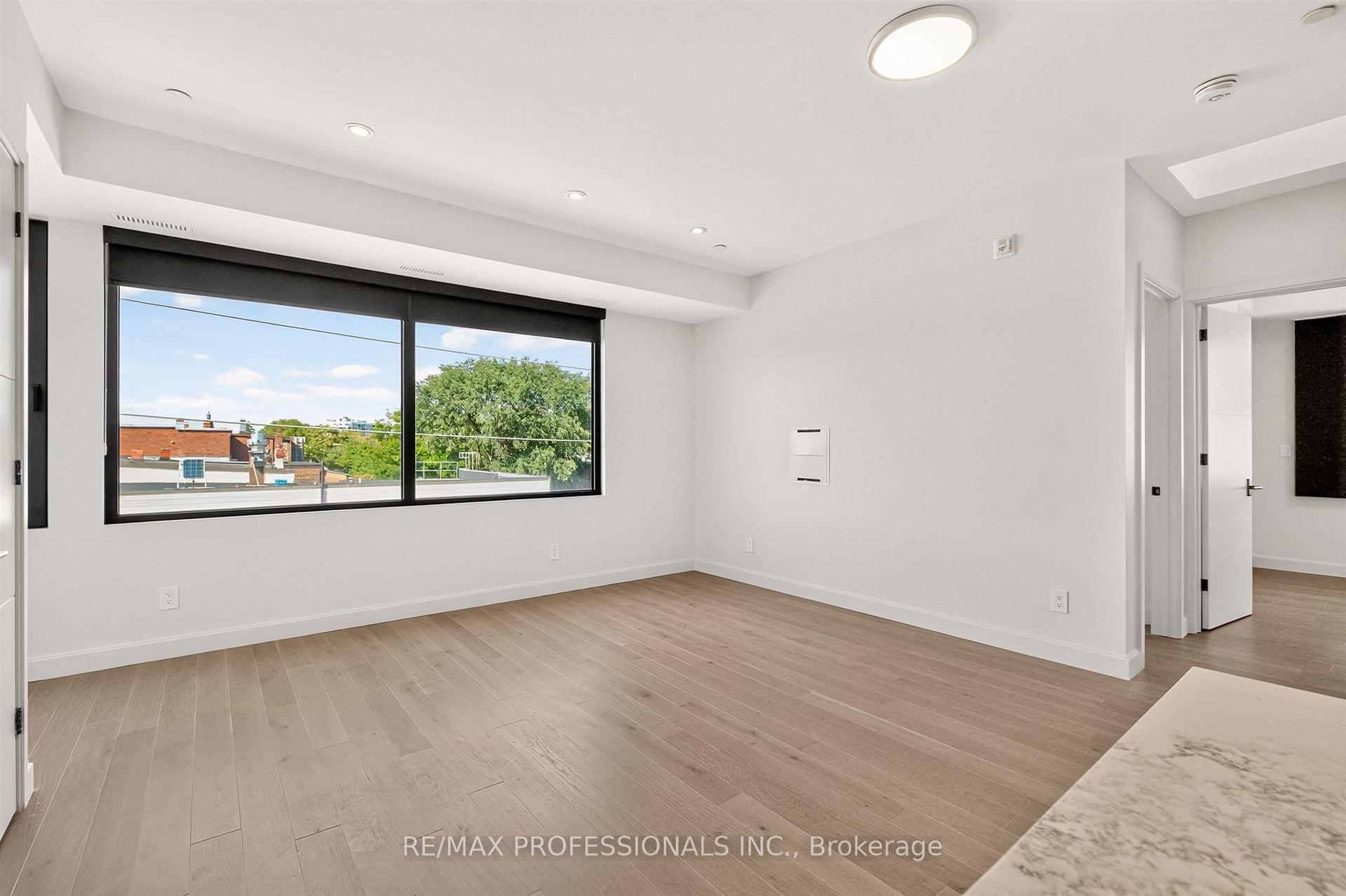Photo 15 of Unit 301, 393 Perth Avenue, Toronto, Dovercourt-Wallace Emerson-Junction — HOMEH