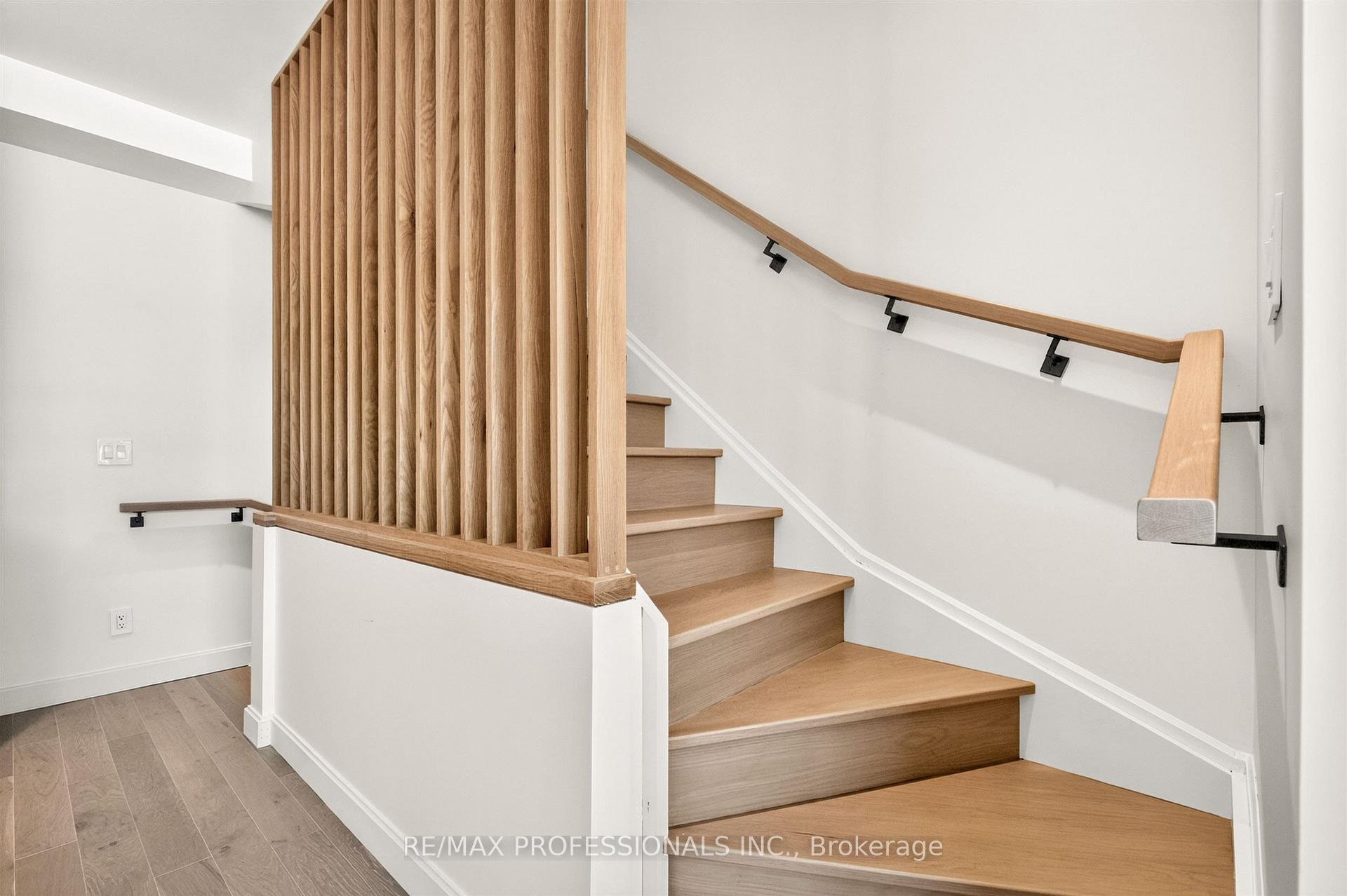 Photo 23 of Unit 301, 393 Perth Avenue, Toronto, Dovercourt-Wallace Emerson-Junction — HOMEH