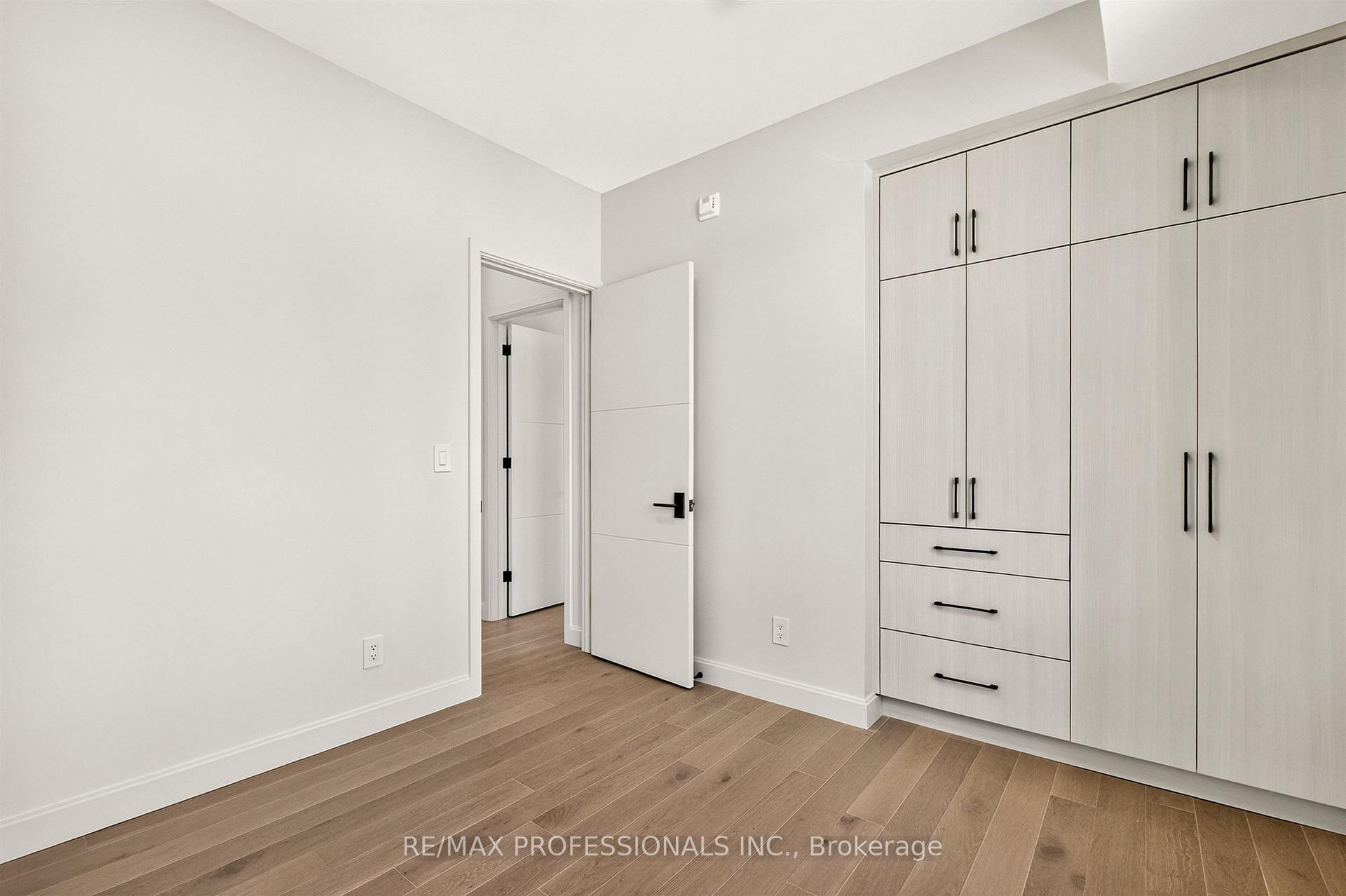 Photo 17 of Unit 301, 393 Perth Avenue, Toronto, Dovercourt-Wallace Emerson-Junction — HOMEH