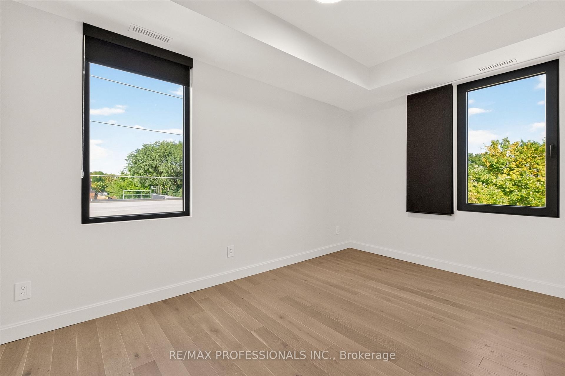 Photo 18 of Unit 301, 393 Perth Avenue, Toronto, Dovercourt-Wallace Emerson-Junction — HOMEH