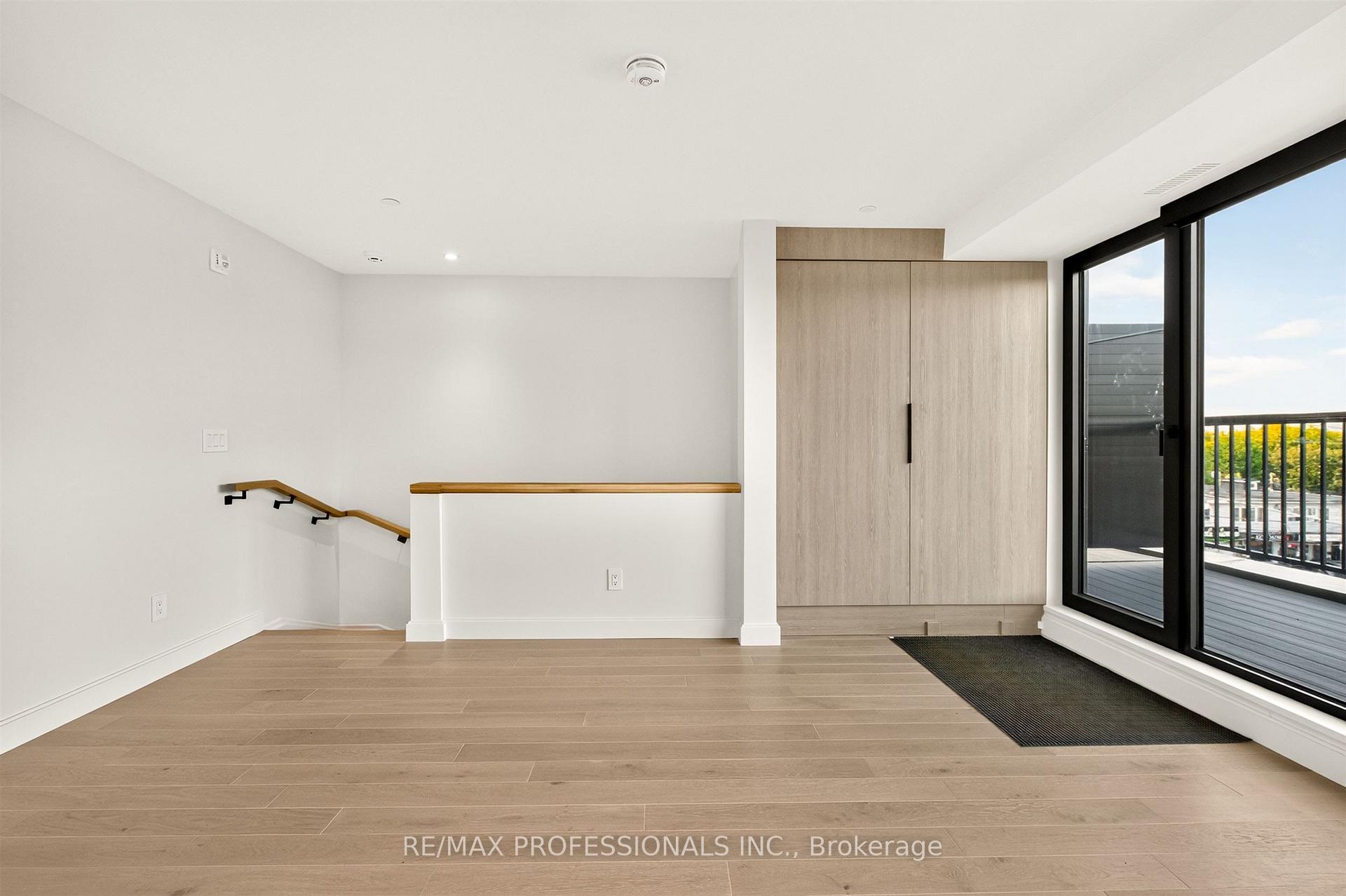Photo 26 of Unit 301, 393 Perth Avenue, Toronto, Dovercourt-Wallace Emerson-Junction — HOMEH