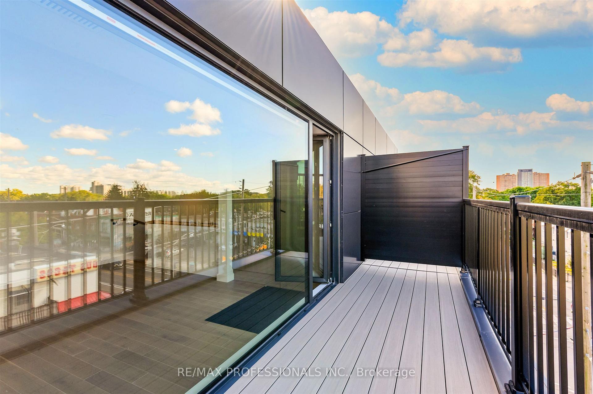 Photo 29 of Unit 301, 393 Perth Avenue, Toronto, Dovercourt-Wallace Emerson-Junction — HOMEH