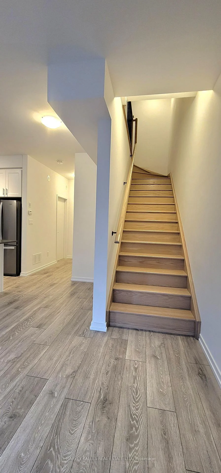 Photo 10 of Unit 21, 17 Lytham Green Circle, Newmarket, Glenway Estates — HOMEH
