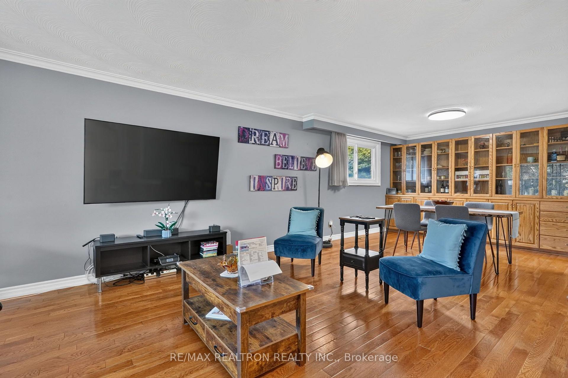 Photo 9 of 2 Captain Armstrong Lane, Markham, Sherwood-Amberglen — HOMEH