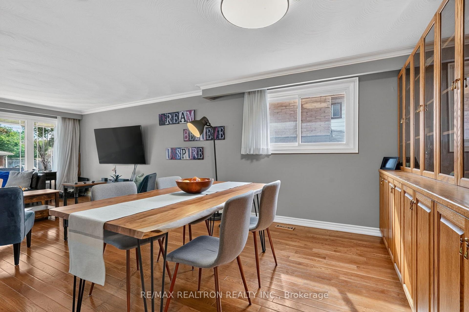Photo 13 of 2 Captain Armstrong Lane, Markham, Sherwood-Amberglen — HOMEH