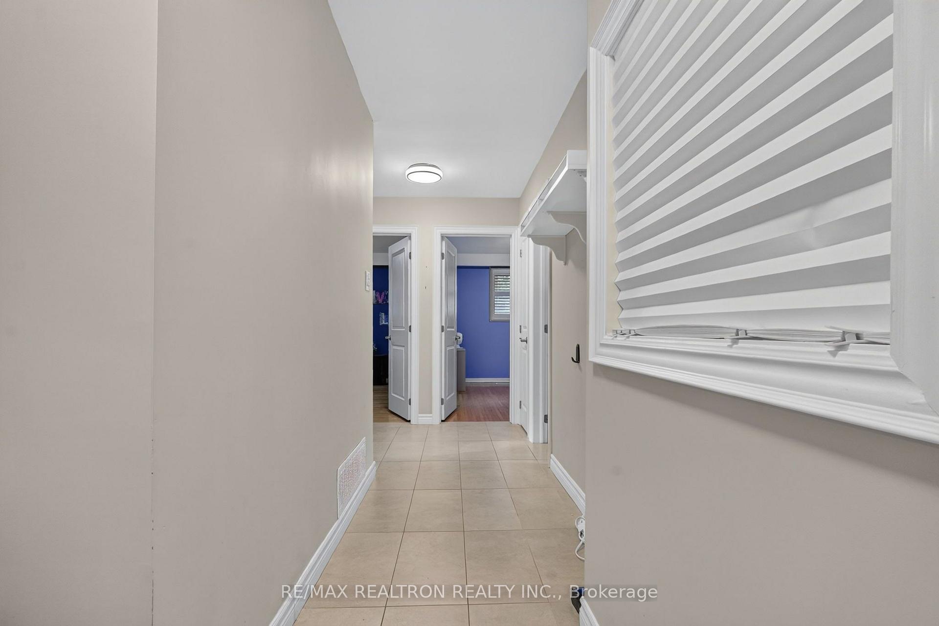 Photo 22 of 2 Captain Armstrong Lane, Markham, Sherwood-Amberglen — HOMEH