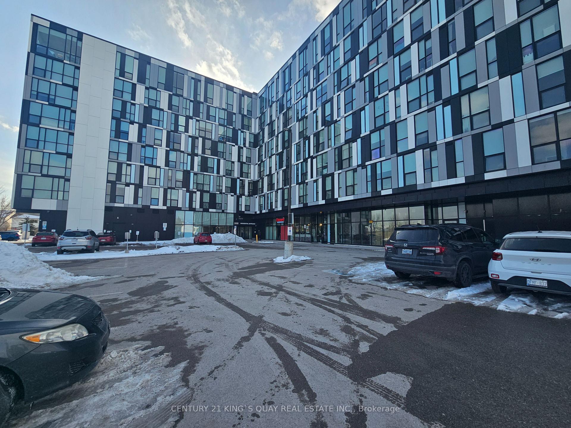 Photo of Unit 523, 1900 Simcoe Street N