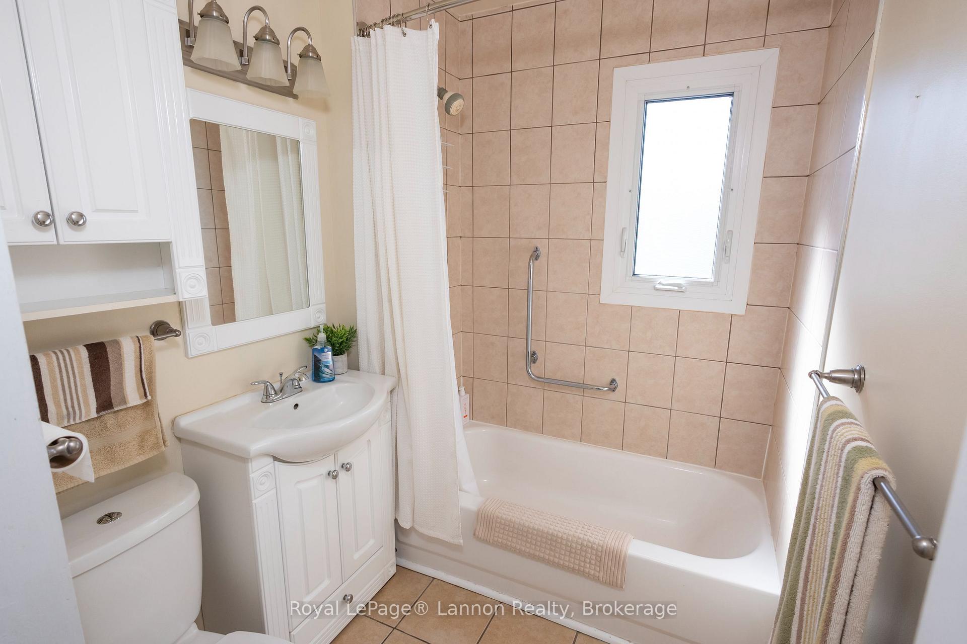 Photo 12 of 234 Christina Street E, Thunder Bay, Westfort — HOMEH