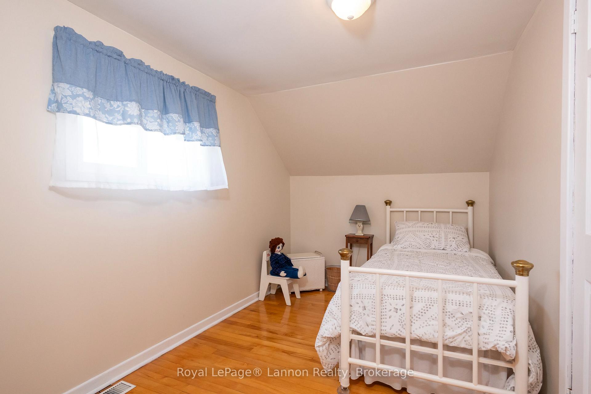 Photo 20 of 234 Christina Street E, Thunder Bay, Westfort — HOMEH