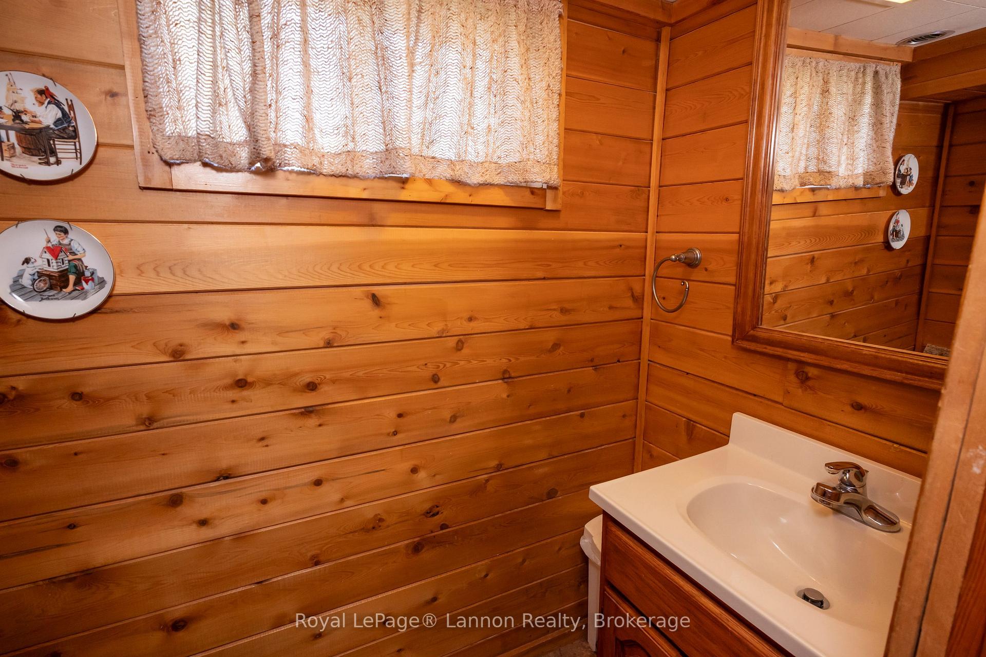 Photo 24 of 234 Christina Street E, Thunder Bay, Westfort — HOMEH