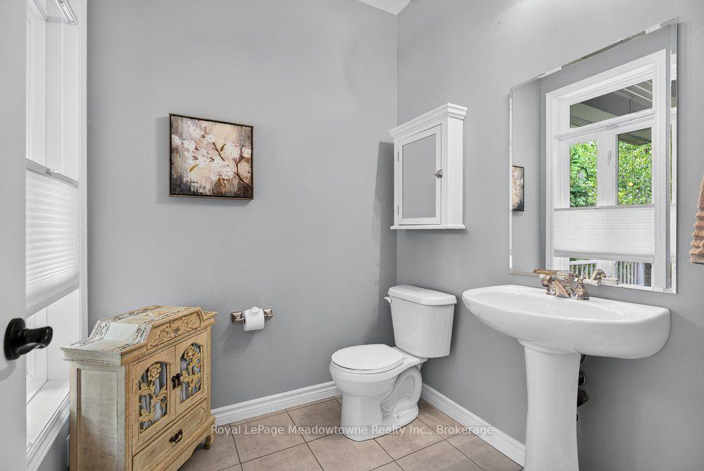 Photo 12 of 100 Sammon Drive, Guelph/Eramosa, Rockwood — HOMEH