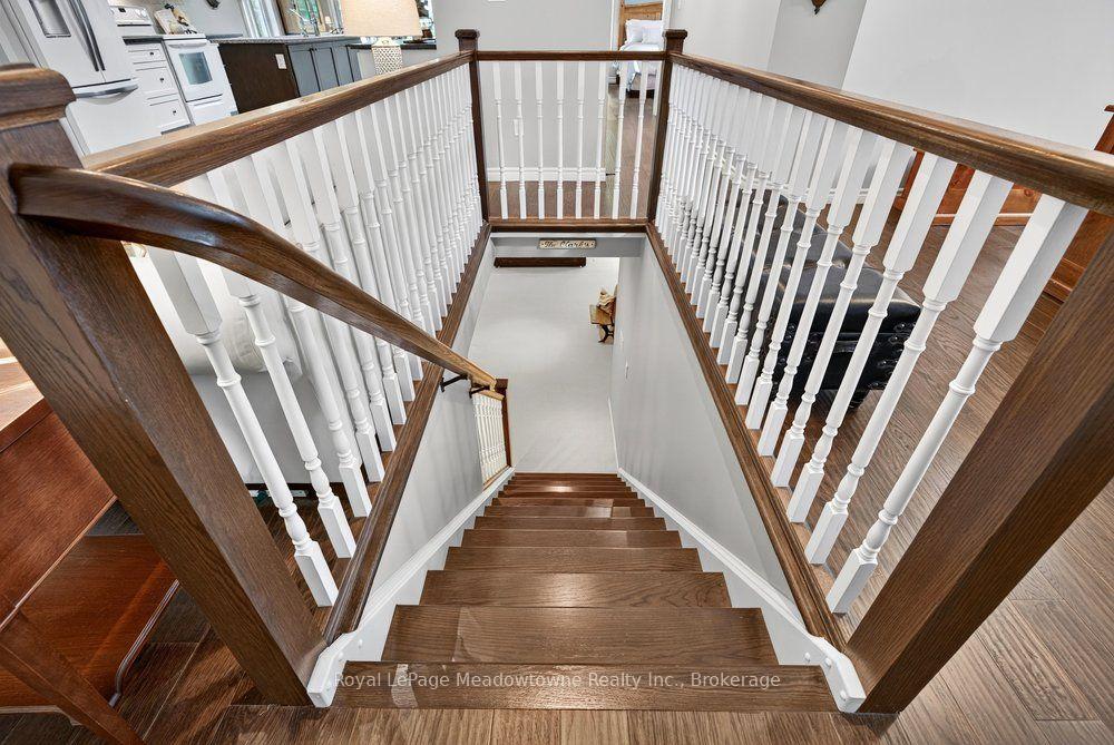 Photo 32 of 100 Sammon Drive, Guelph/Eramosa, Rockwood — HOMEH