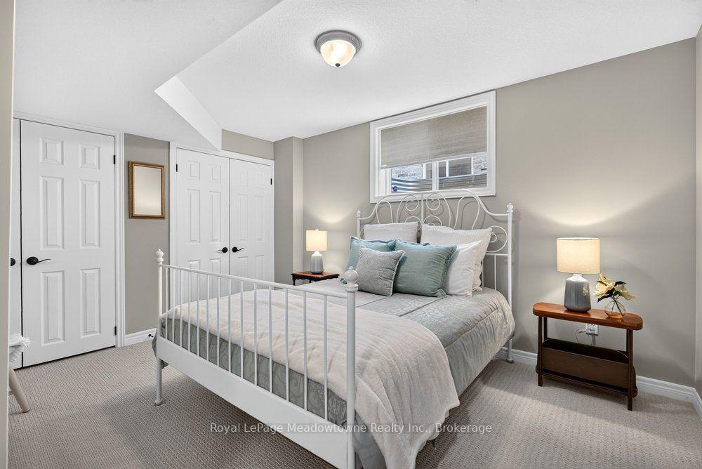 Photo 39 of 100 Sammon Drive, Guelph/Eramosa, Rockwood — HOMEH
