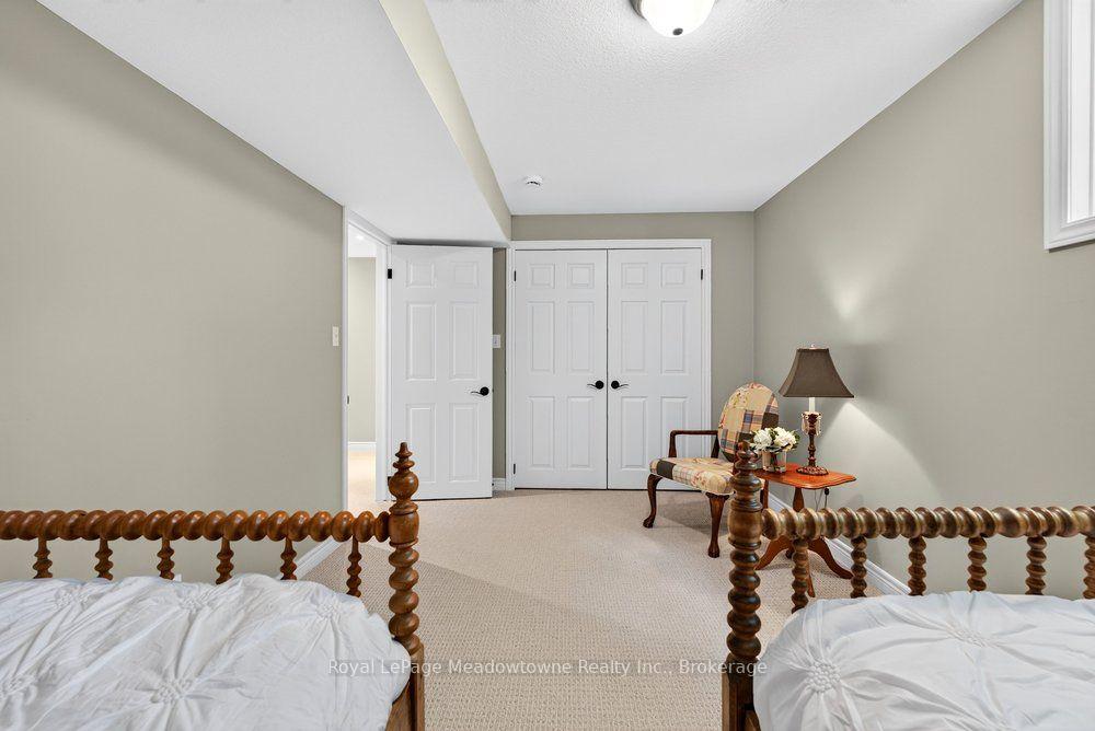 Photo 42 of 100 Sammon Drive, Guelph/Eramosa, Rockwood — HOMEH