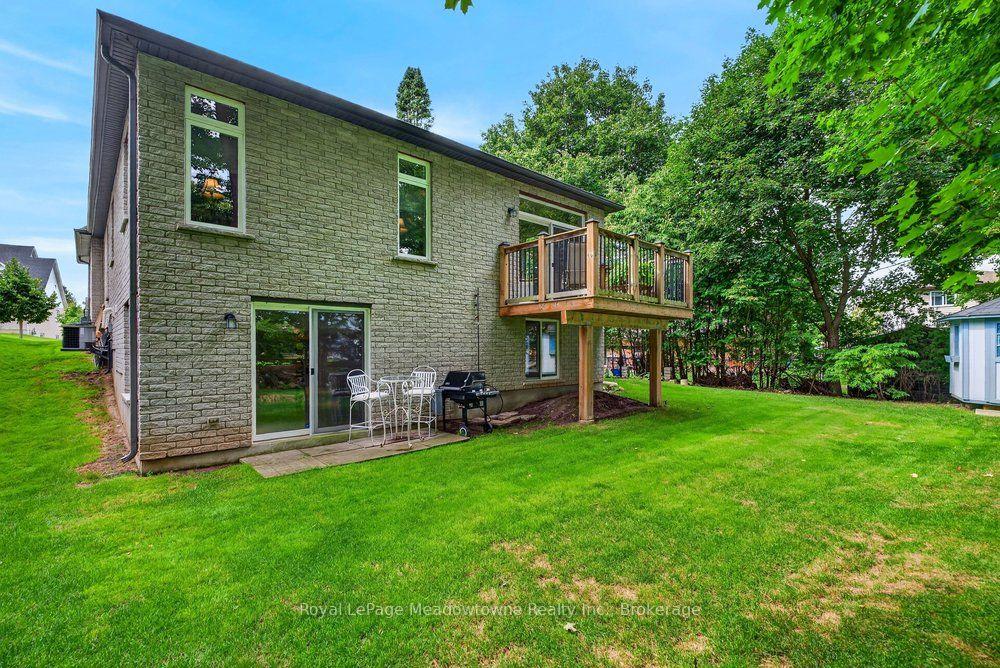 Photo 46 of 100 Sammon Drive, Guelph/Eramosa, Rockwood — HOMEH