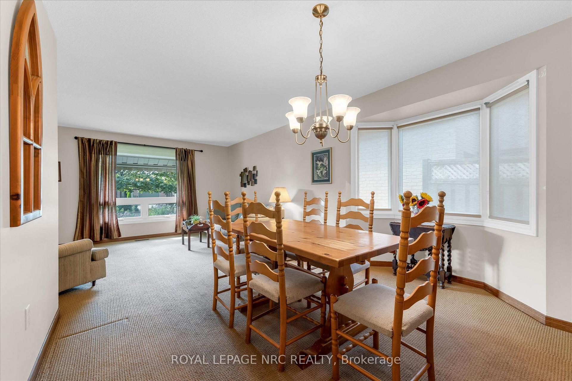 Photo 7 of 14 Andrea Drive, St. Catharines, Rykert/Vansickle — HOMEH