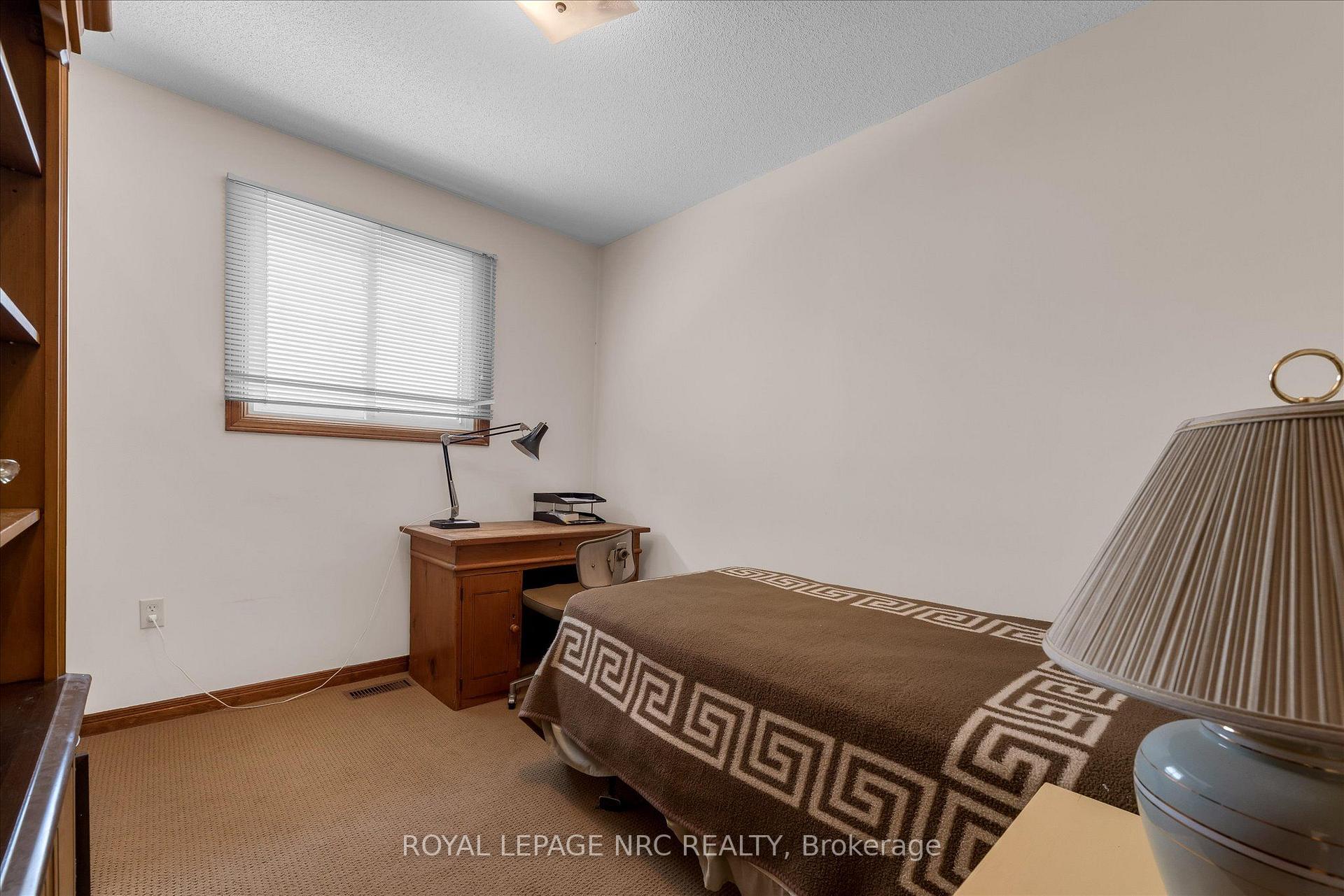 Photo 17 of 14 Andrea Drive, St. Catharines, Rykert/Vansickle — HOMEH
