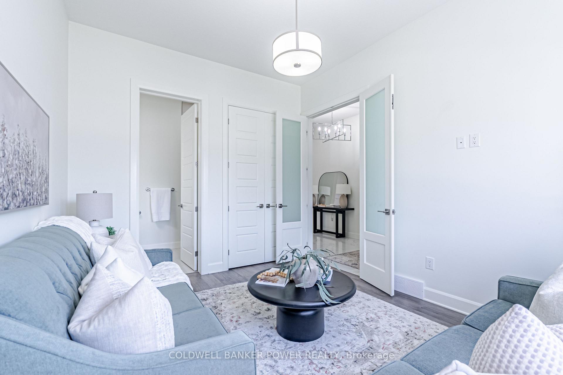 Photo 7 of 2202 Tripp Drive, London, South V — HOMEH