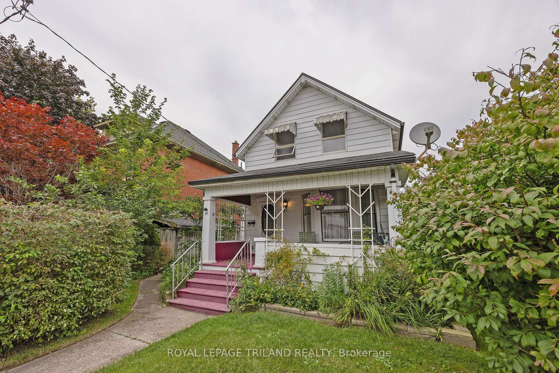 Photo 2 of 59 Elizabeth Street, St. Thomas — HOMEH