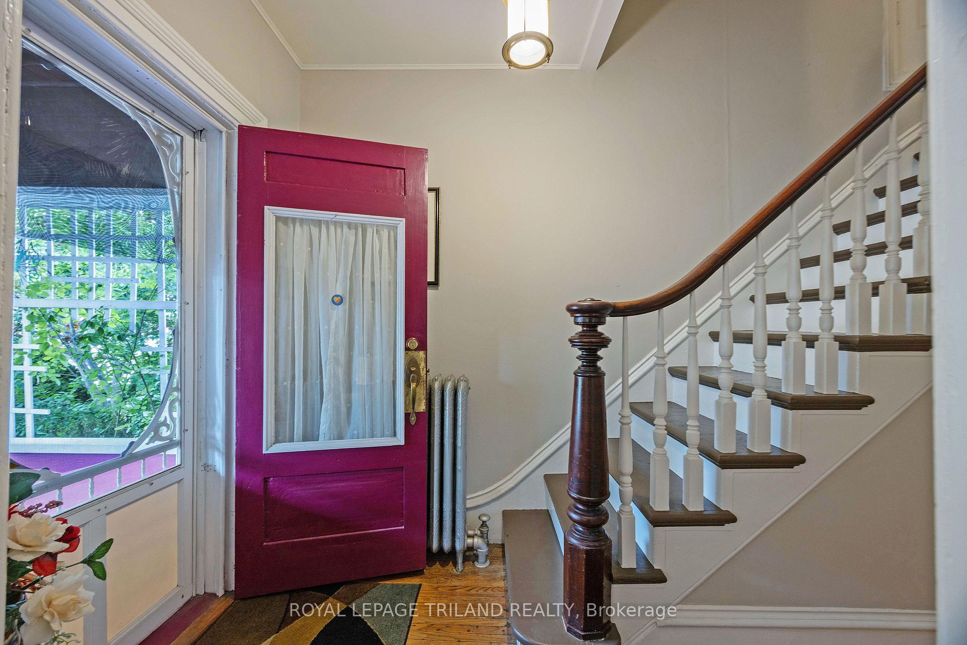 Photo 5 of 59 Elizabeth Street, St. Thomas — HOMEH