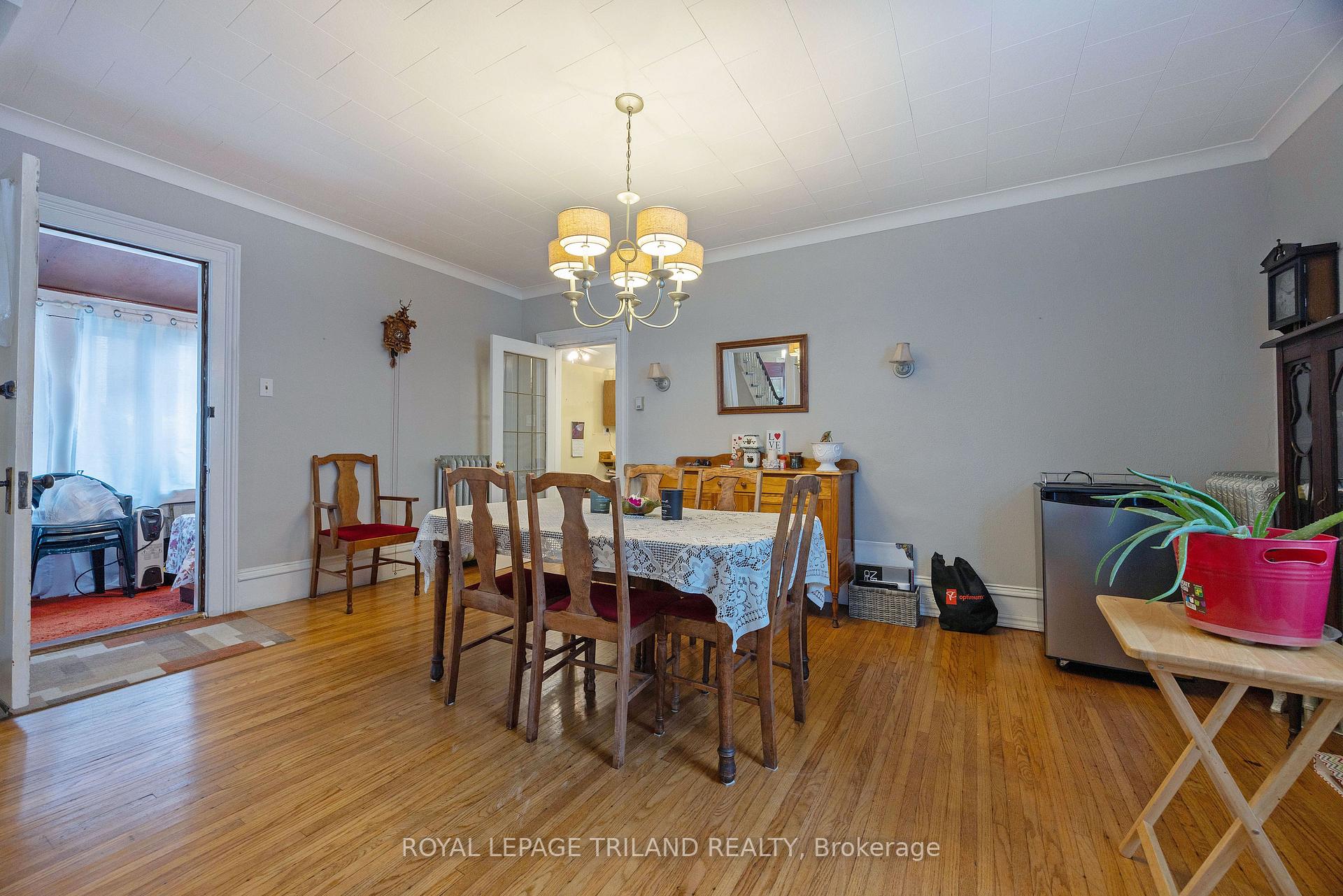 Photo 10 of 59 Elizabeth Street, St. Thomas — HOMEH