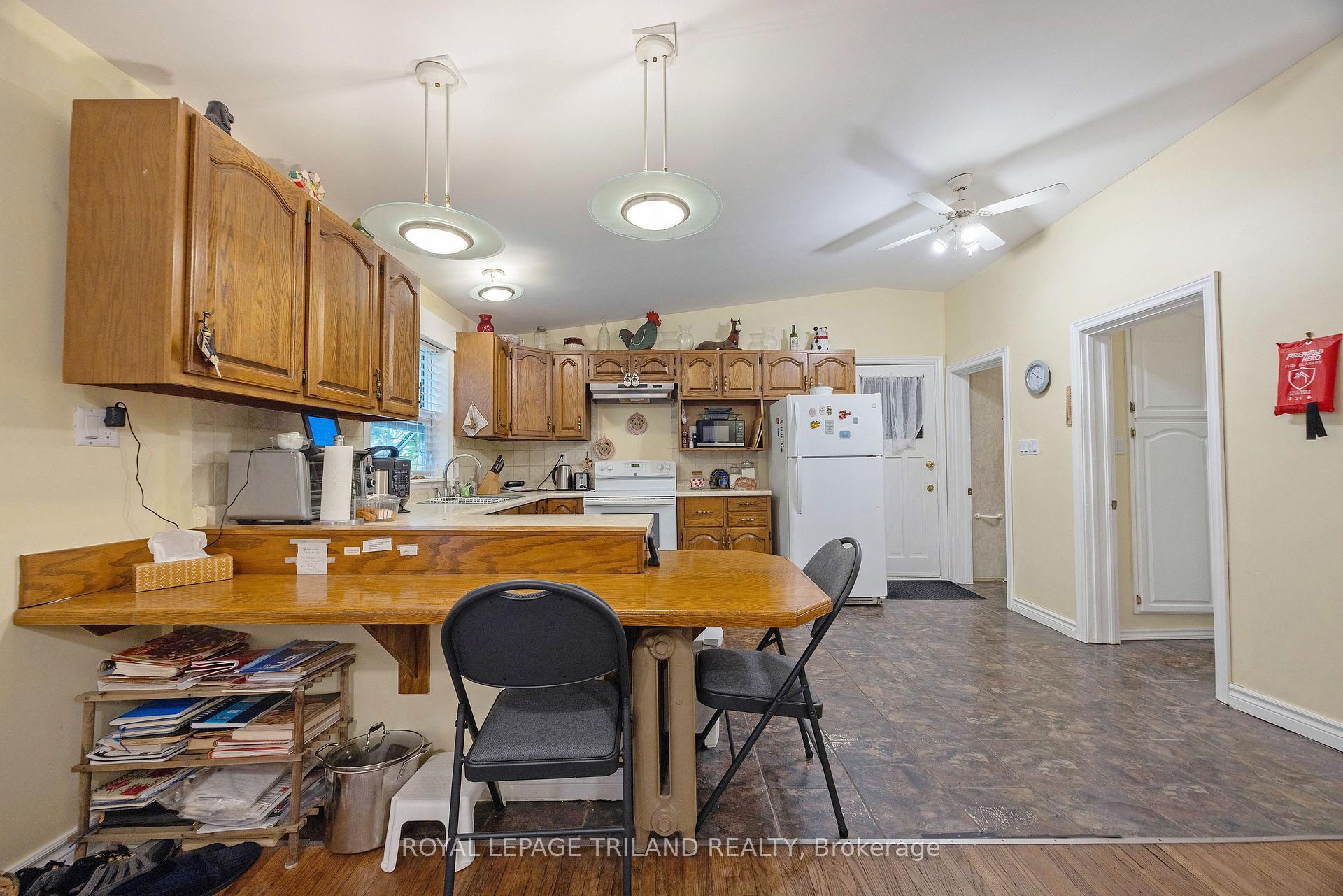 Photo 14 of 59 Elizabeth Street, St. Thomas — HOMEH