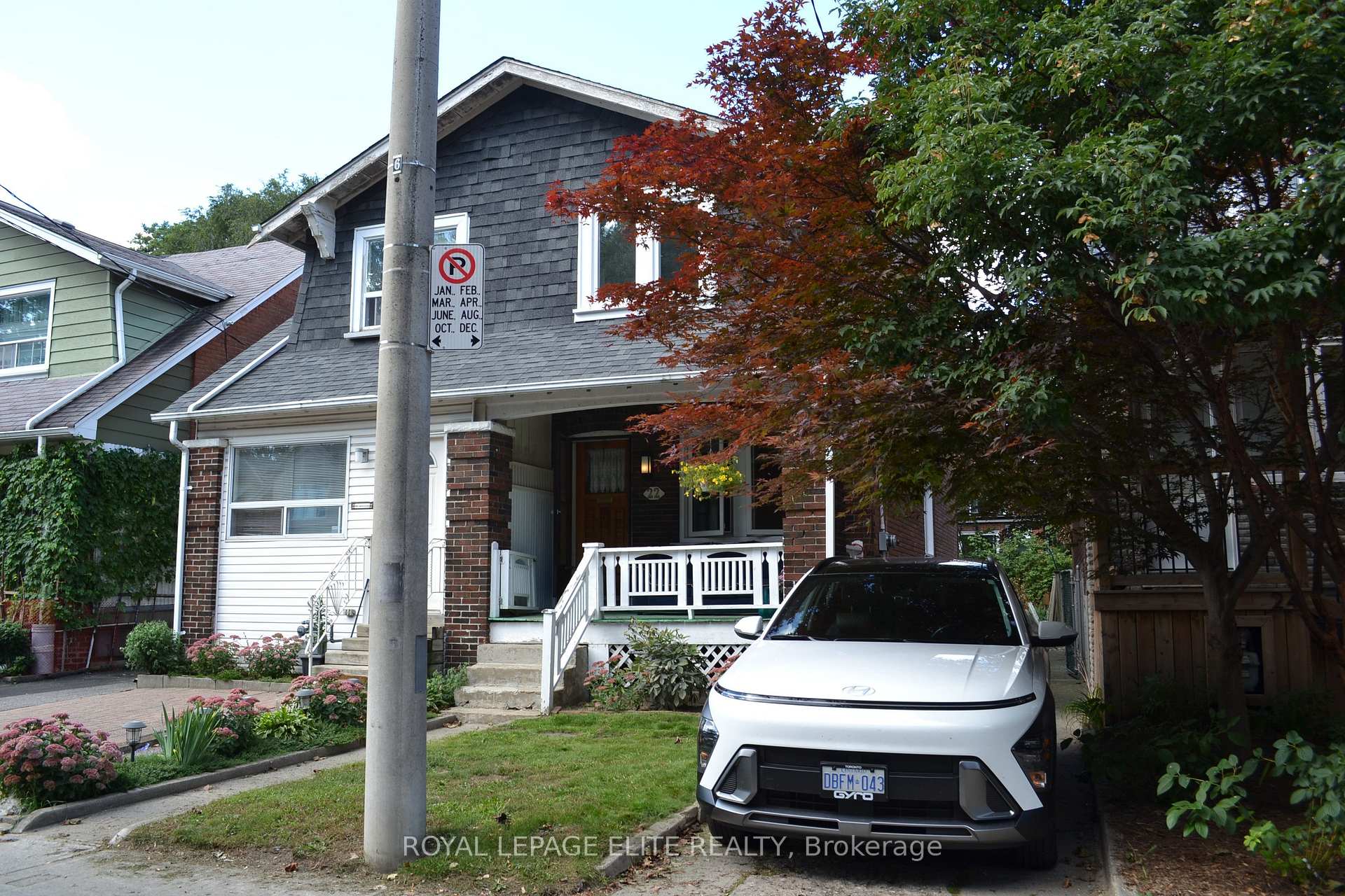 Photo 2 of 22 Inwood Avenue, Toronto, East York — HOMEH